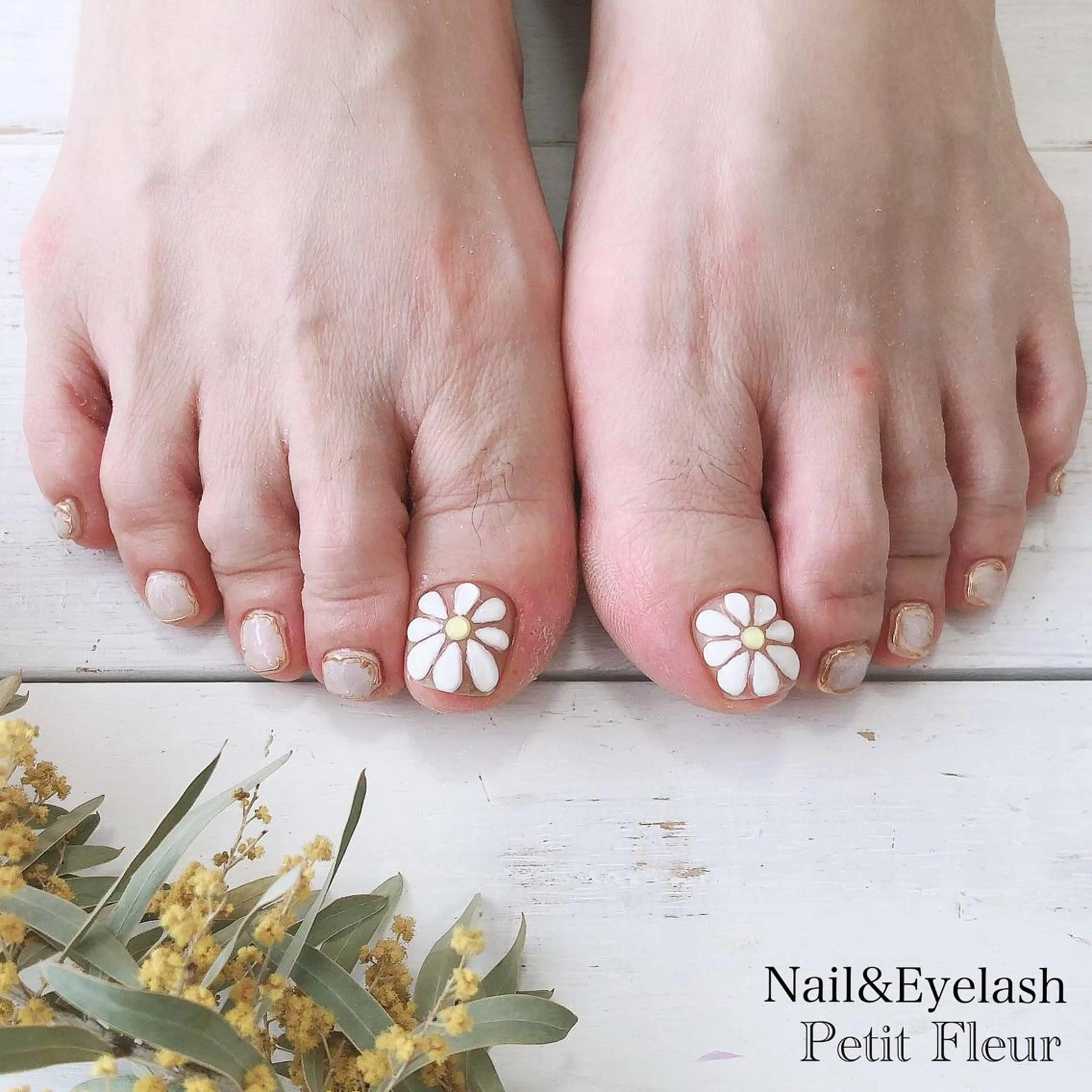 ネイル Petit Fleur所属・青柳 亜梨奈のマツエク・マツパデザイン