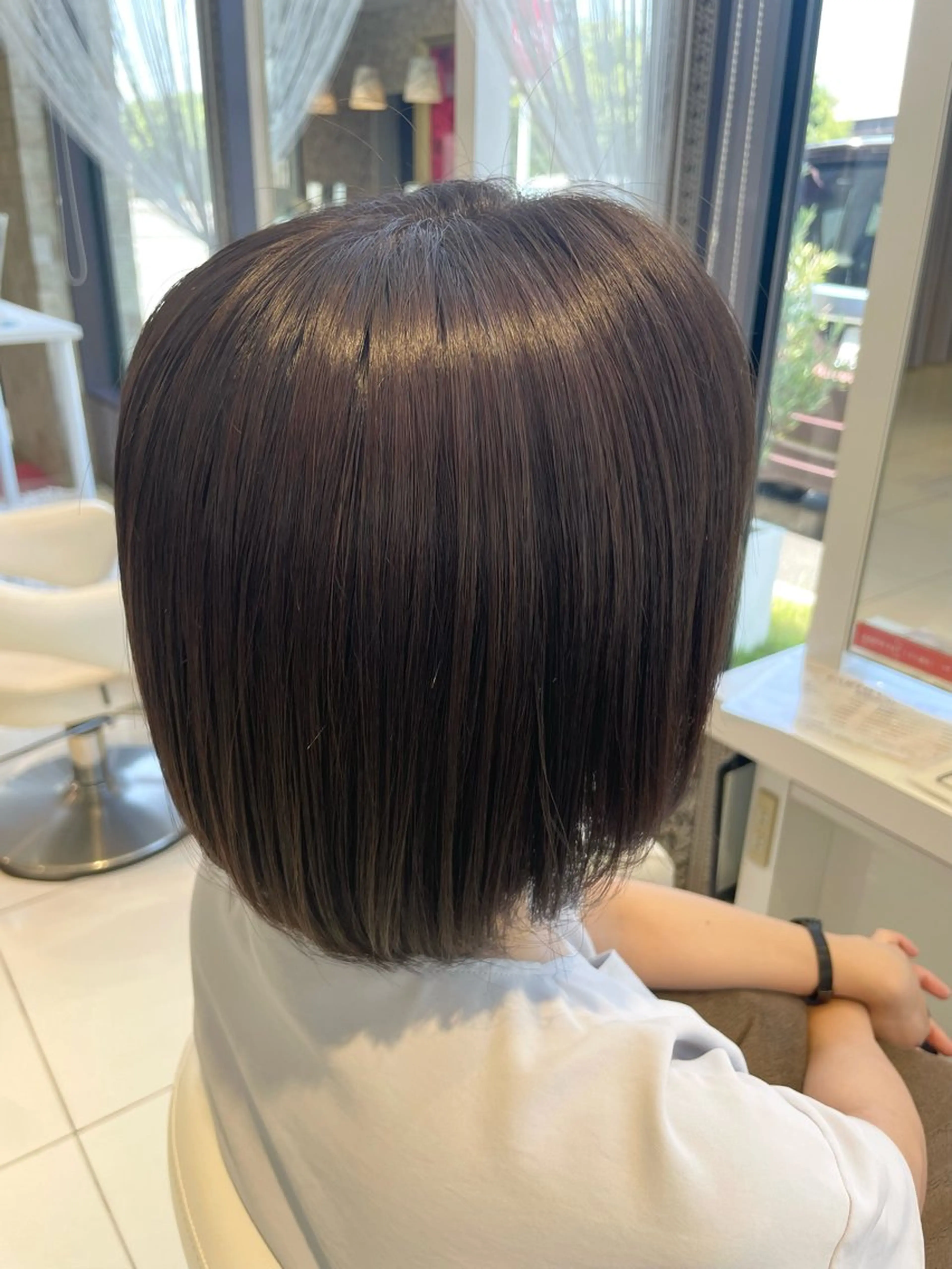 カラー EARTH所属・NATSUMI 透明感カラーのヘアスタイル