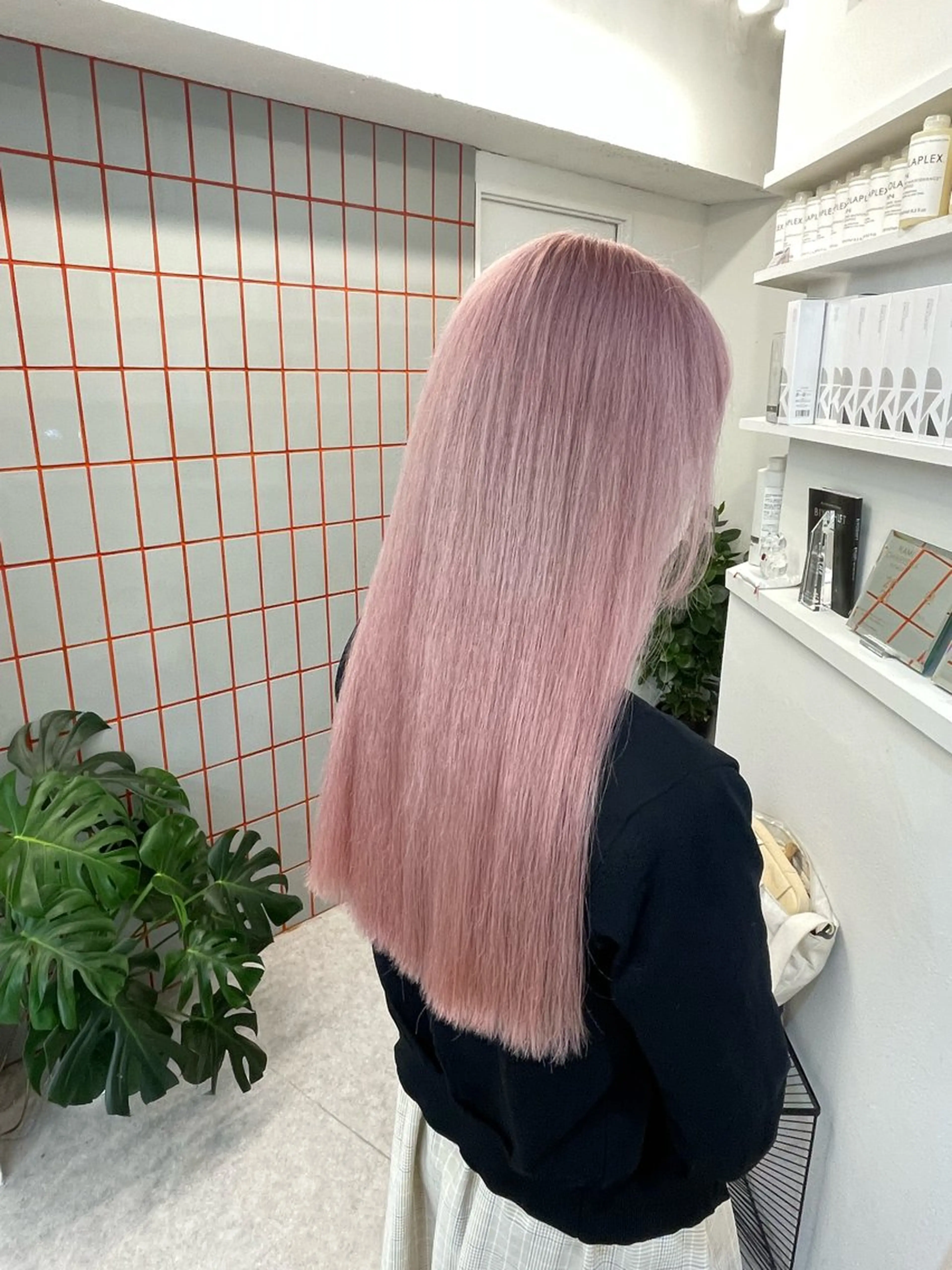 ロング 韓国ハイトーン🦋 hikariのヘアスタイル