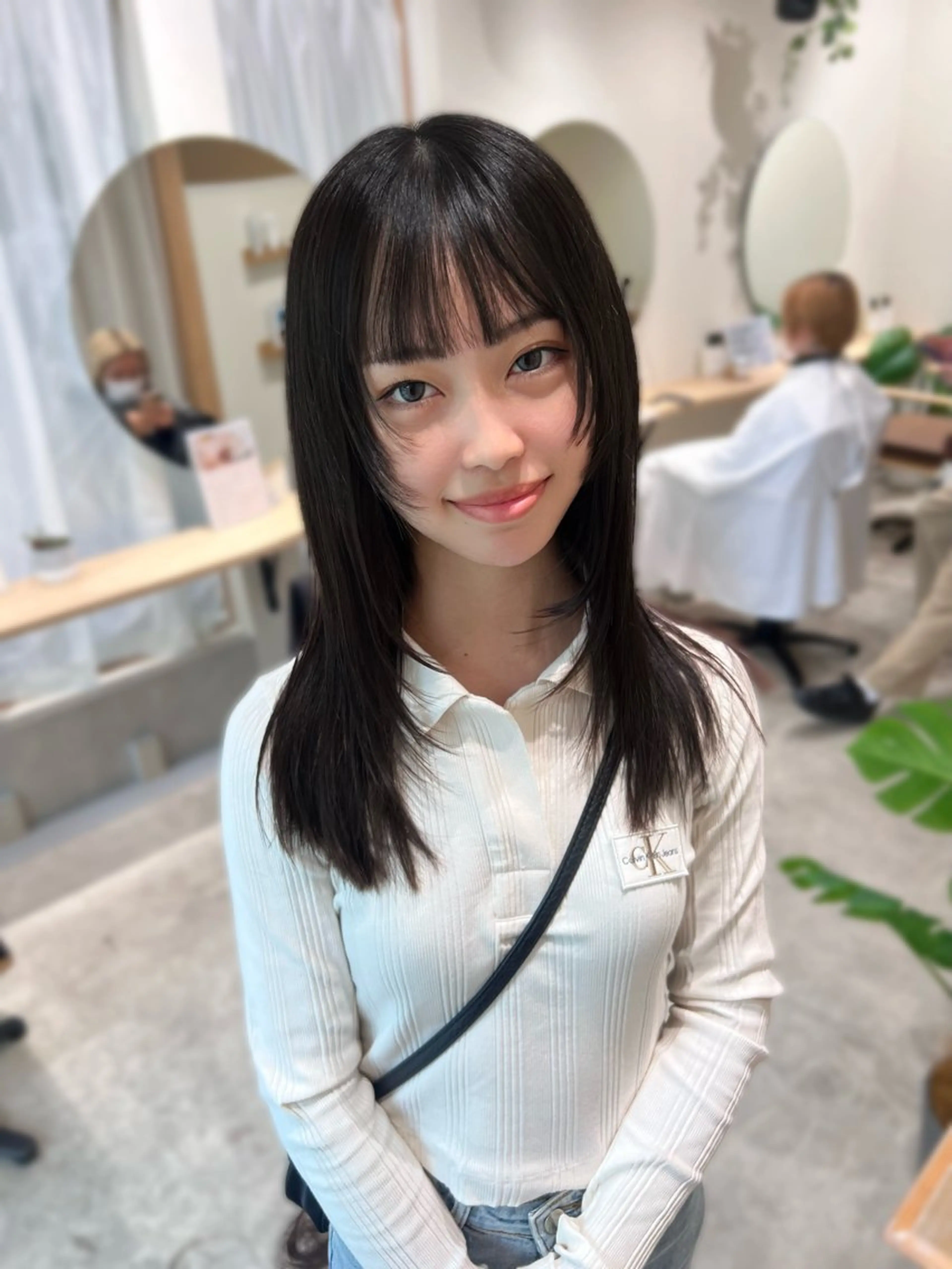 ミディアム レイヤーカット 似合わせカット カット Day .1のヘアスタイル