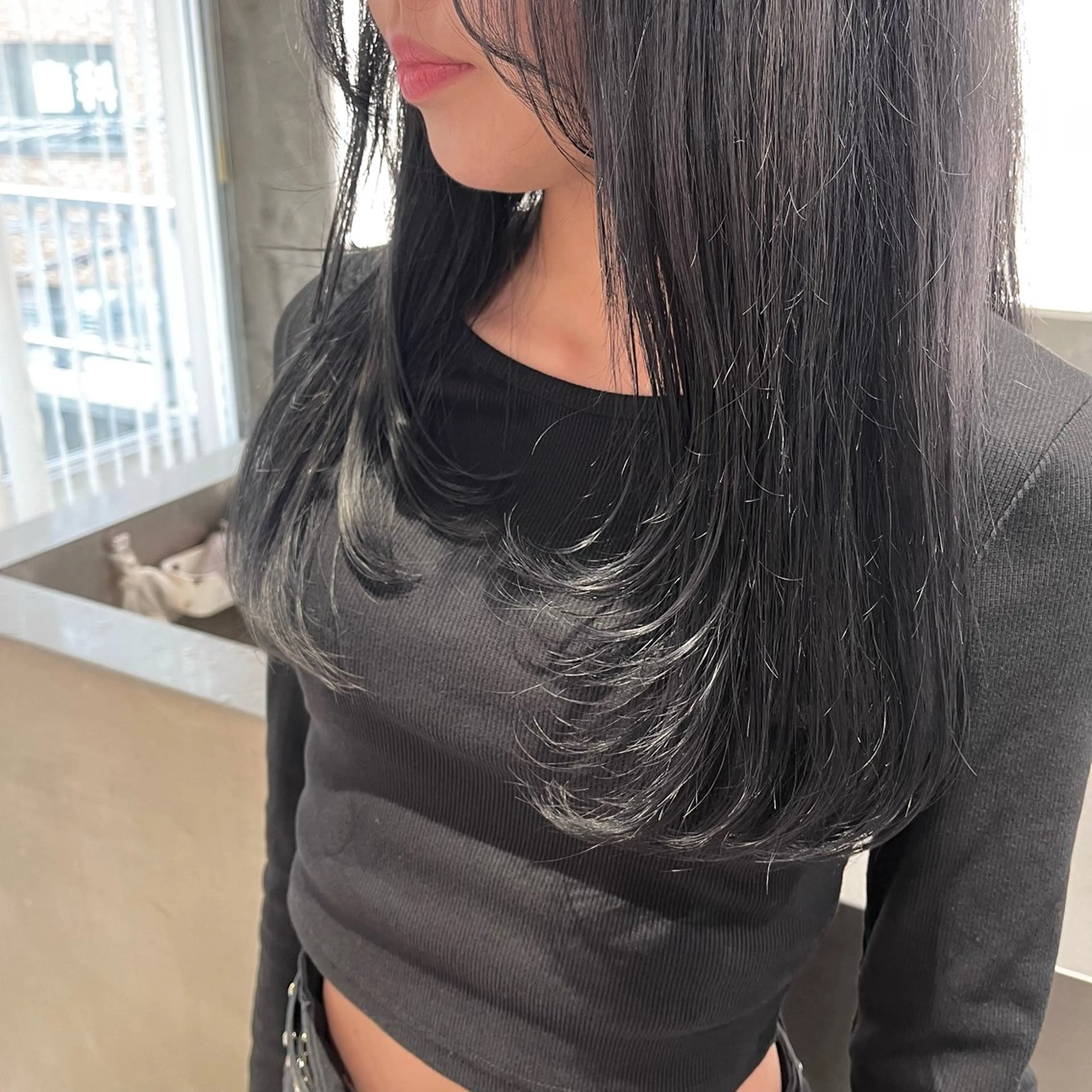 セミロング カット ヘアカラー 𝐀𝐲𝐚𝐤𝐚 /艶髪/ストレートのその他イメージ