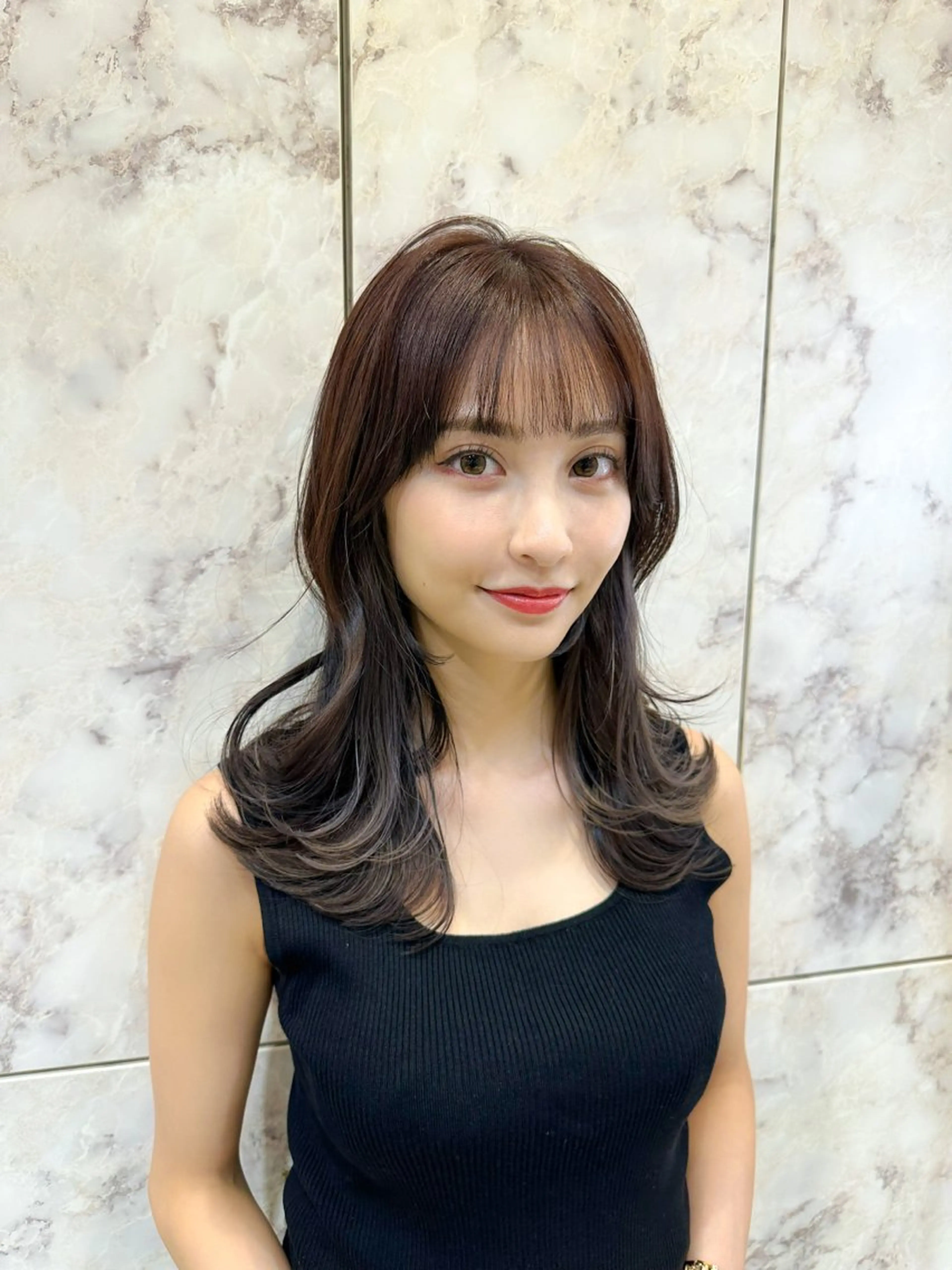 セミロング カラー 新宿/韓国風レイヤー 髪質改善/渋谷直樹のヘアスタイル