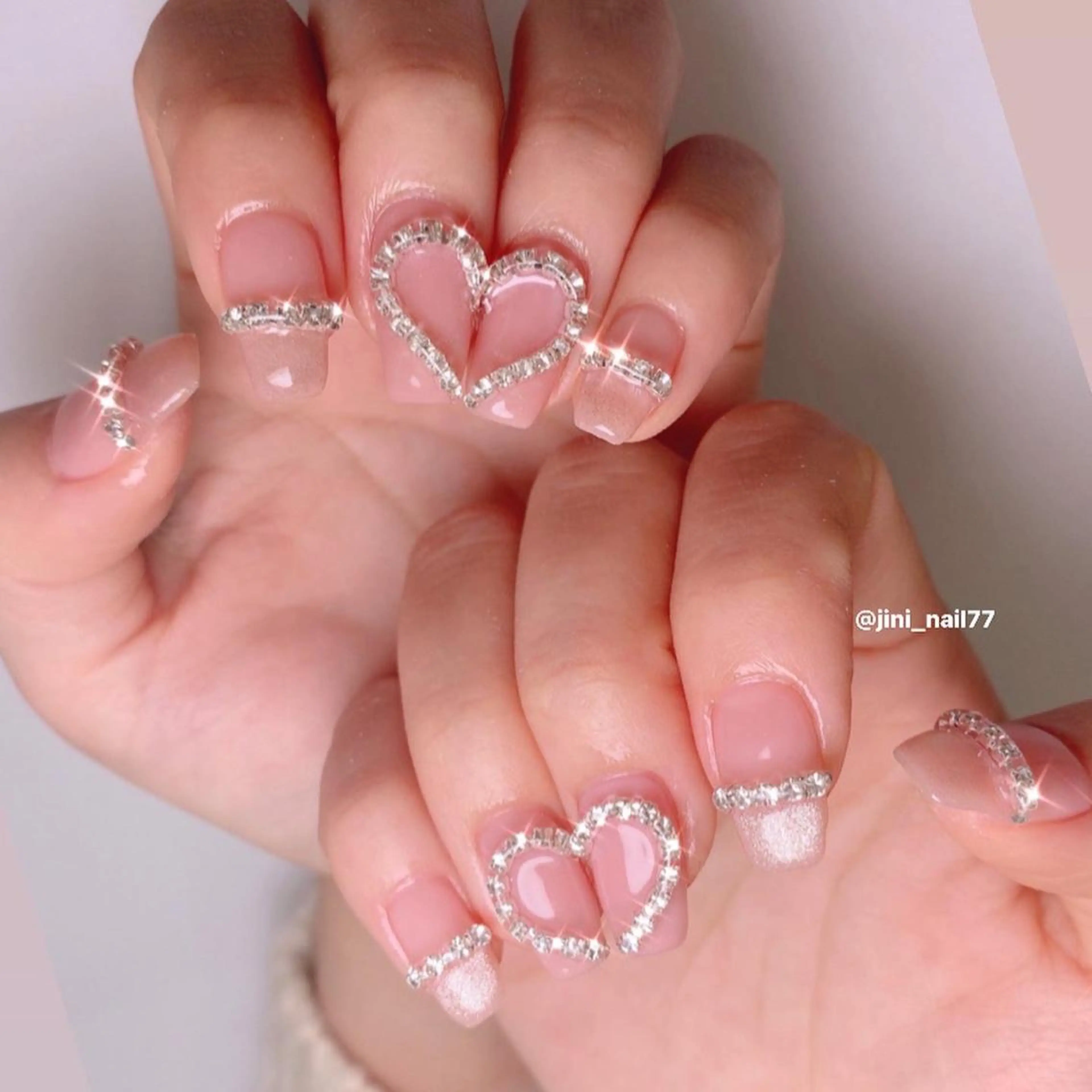 ネイル ハンドネイル JINI NAIL所属・ジニ ネイルのネイルデザイン