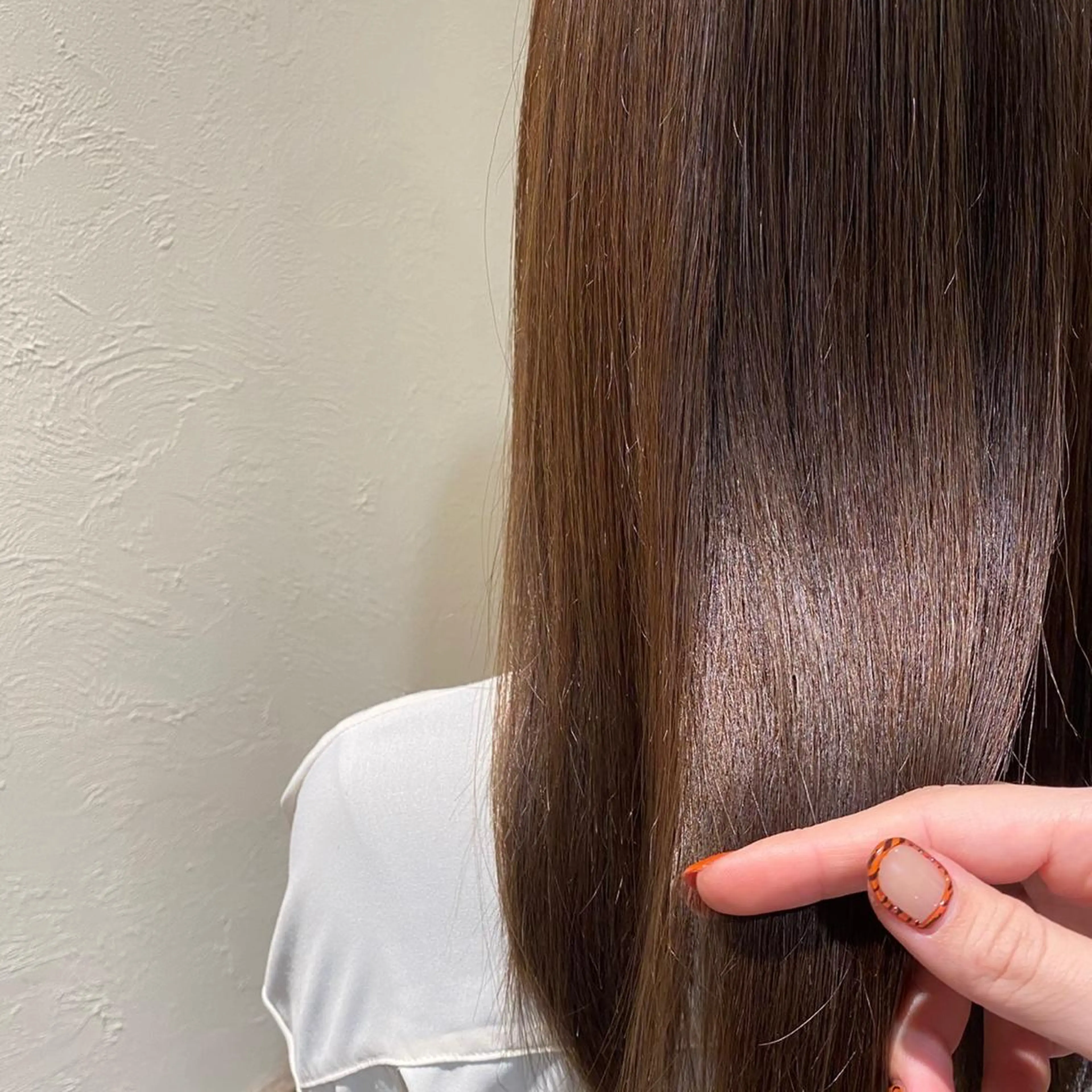 ロング カラー 西山 瑞希のヘアスタイル