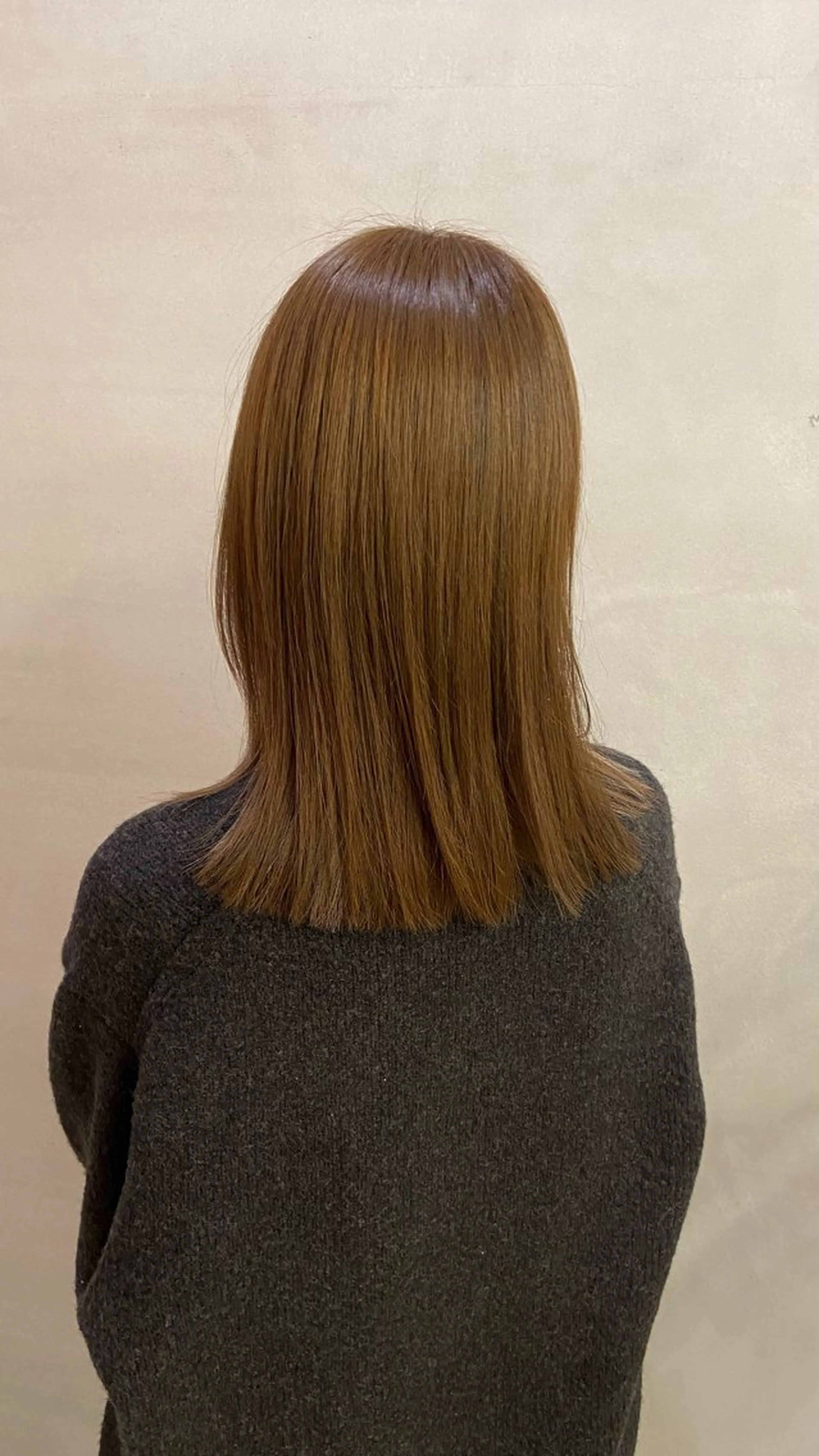 ミディアム カラー ベージュカラー Rinon所属・沖 真琴のヘアスタイル