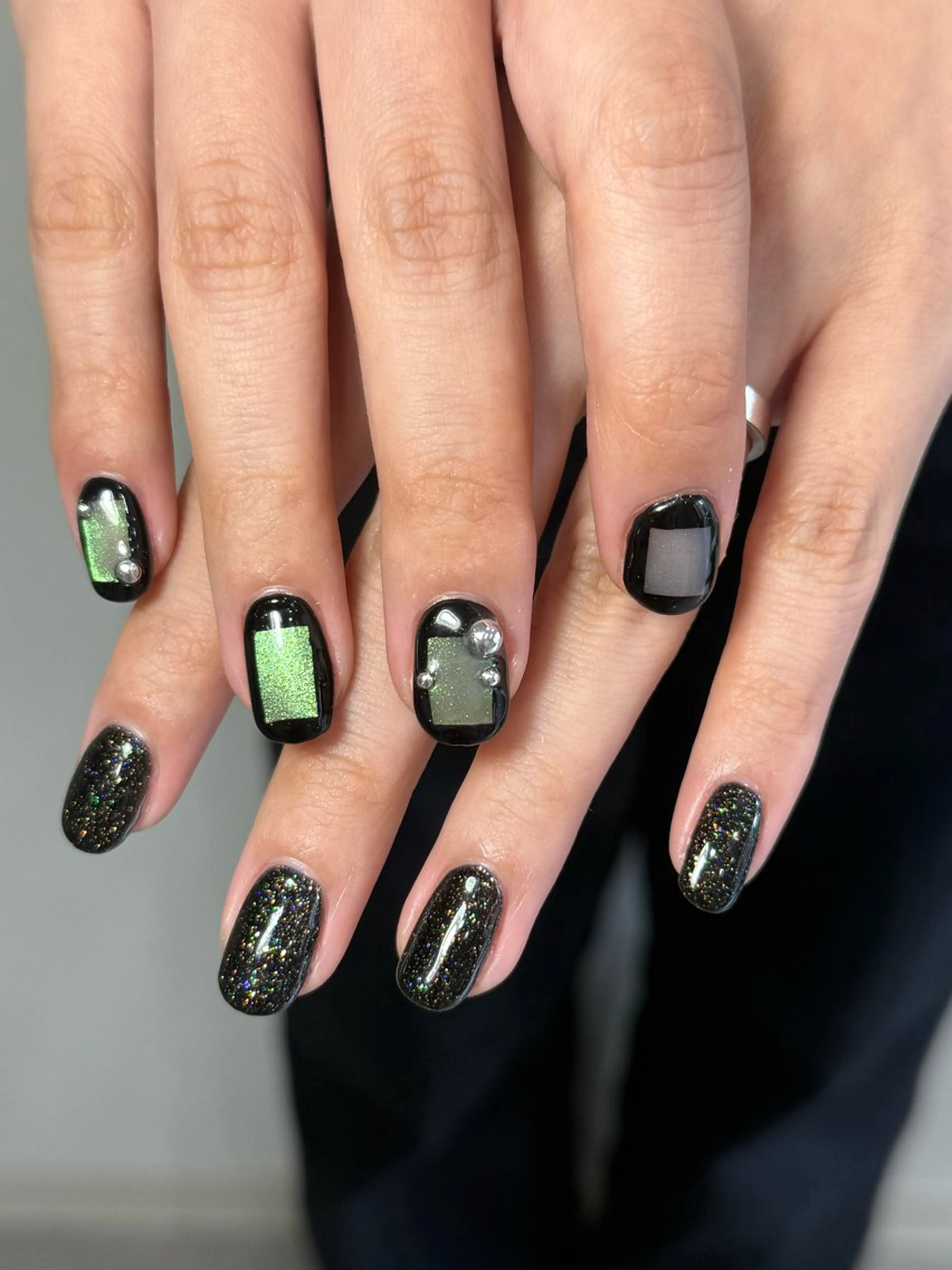 ネイル neouv所属・NEOUV_ mikuのネイルデザイン