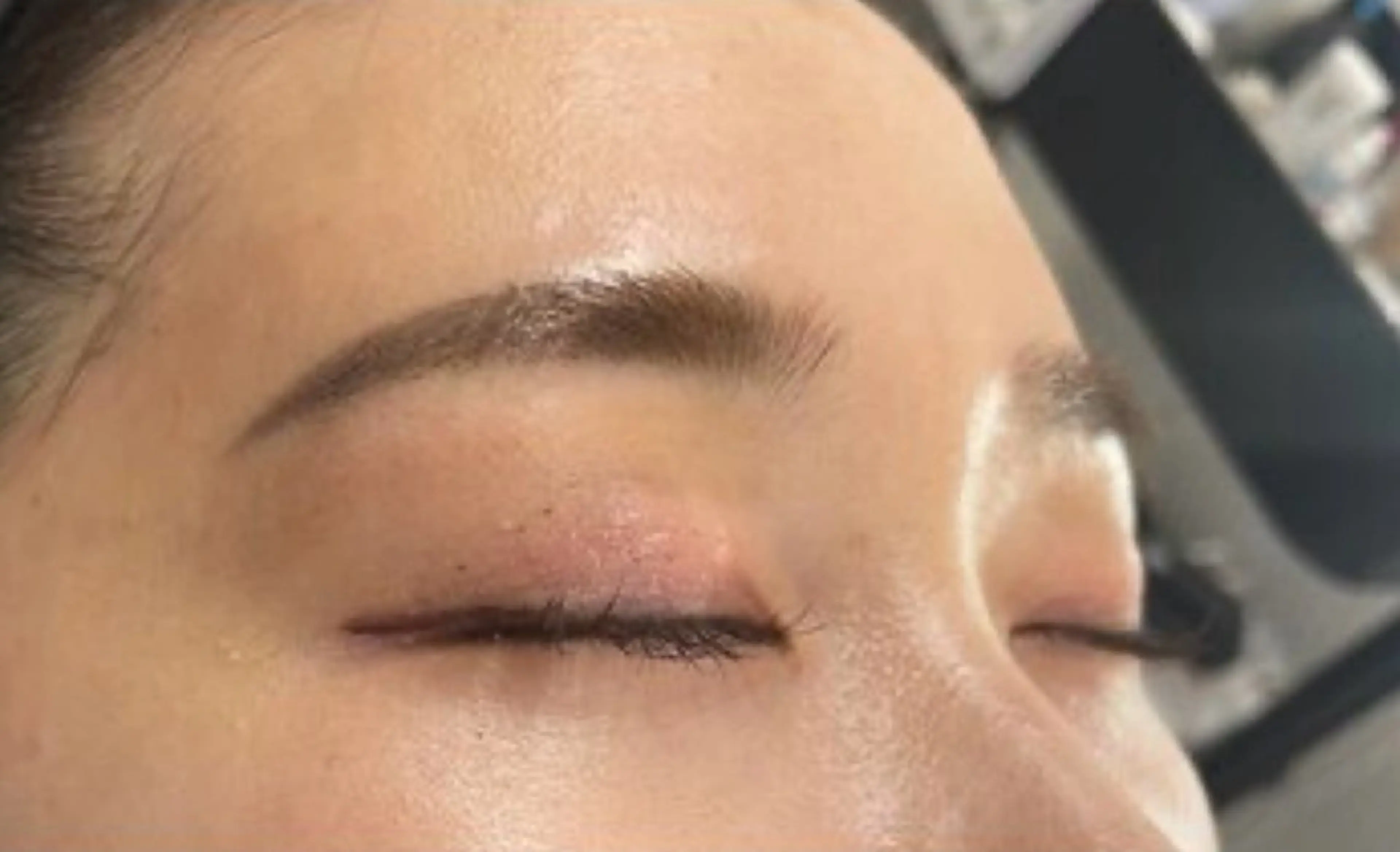 アイブロウ eye.Rizm所属・eye.Rizm 銀座のマツエク・マツパデザイン