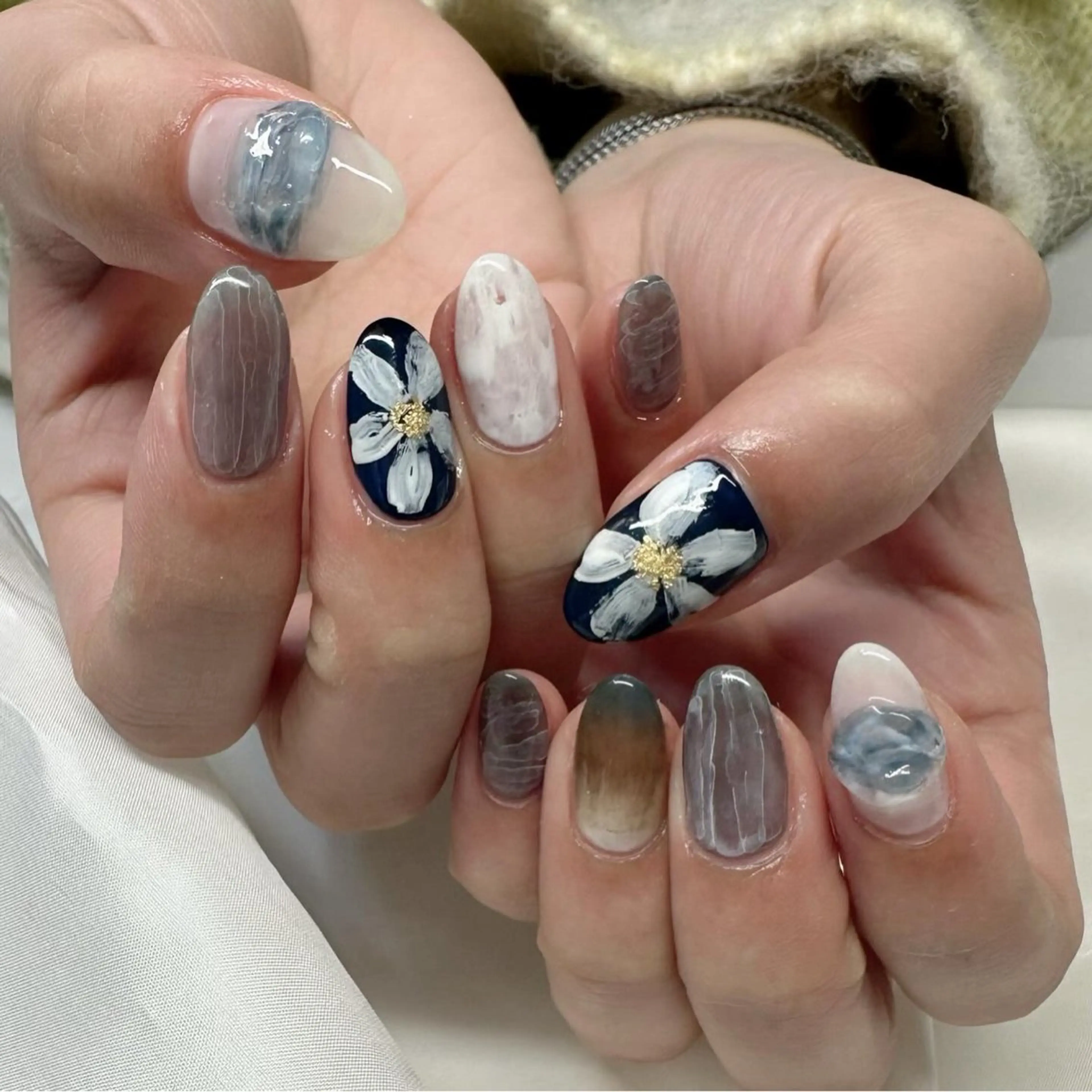 ネイル クリアネイル 氷ネイル・うるうるネイル 韓国ネイル 持ち込み ネイビー 🪞KAPE NAIL 🪞のネイルデザイン