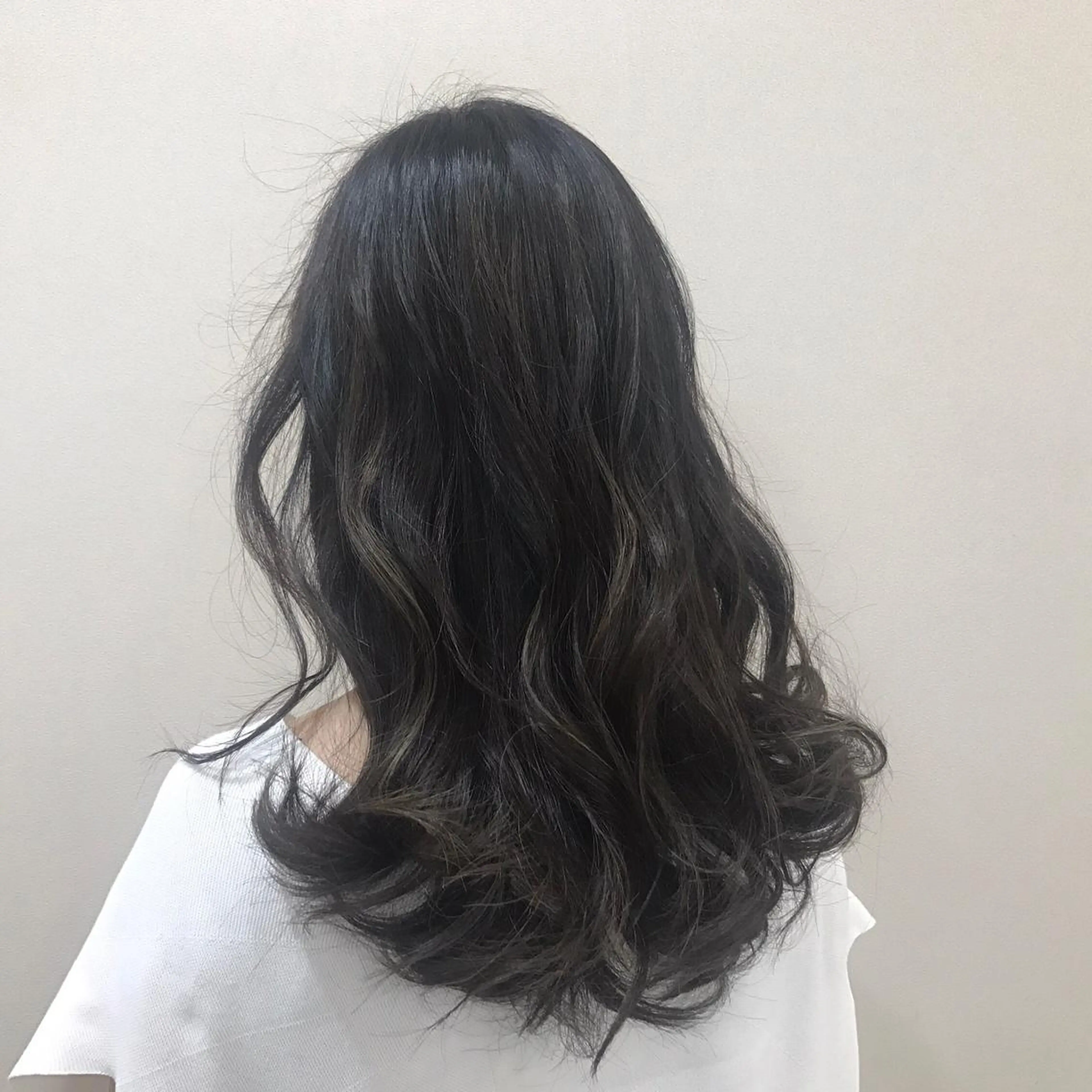 セミロング A. Seoのヘアスタイル