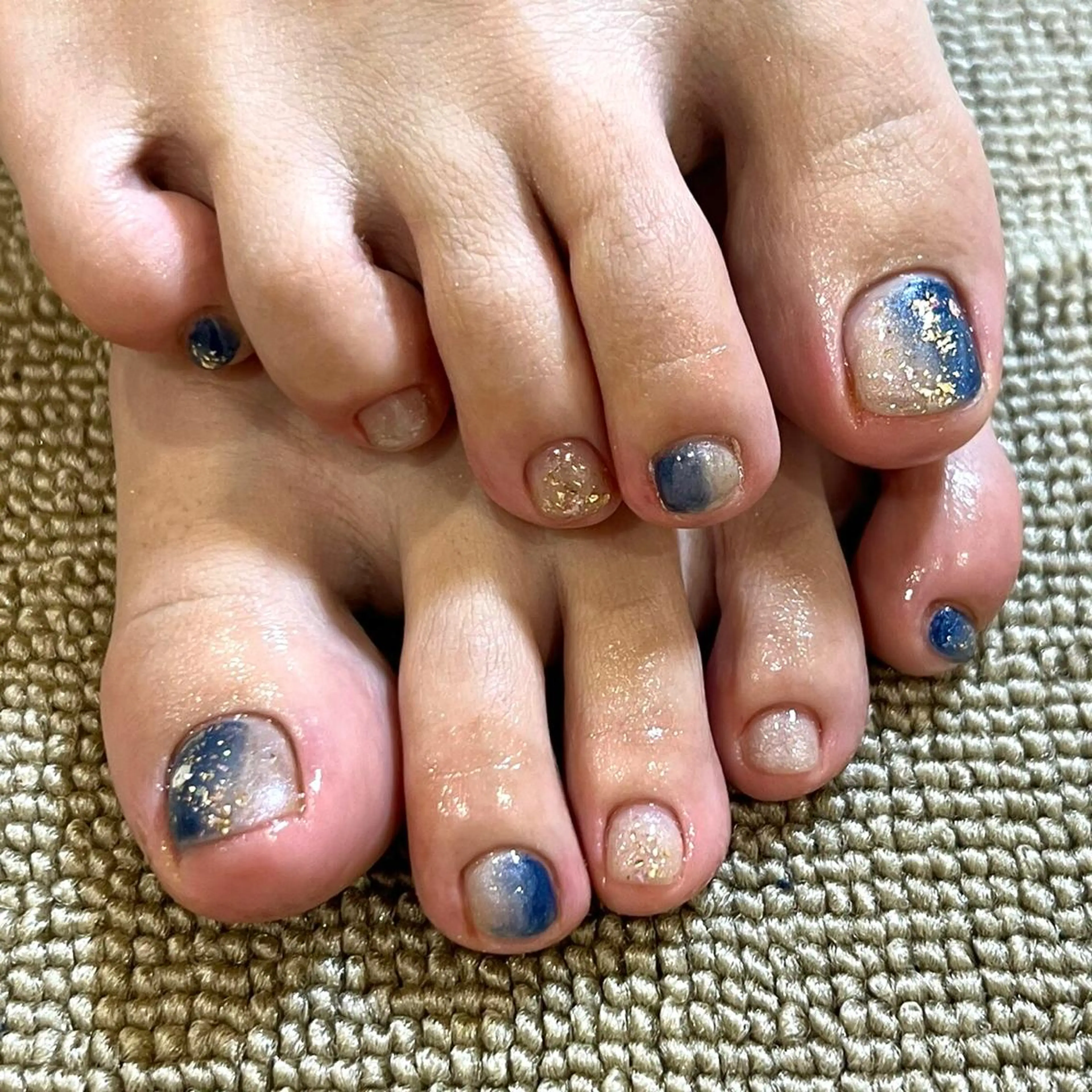 オフ無しフットワンカラーorラメグラデーションor定額Aコース✨※当日予約限定価格の写真