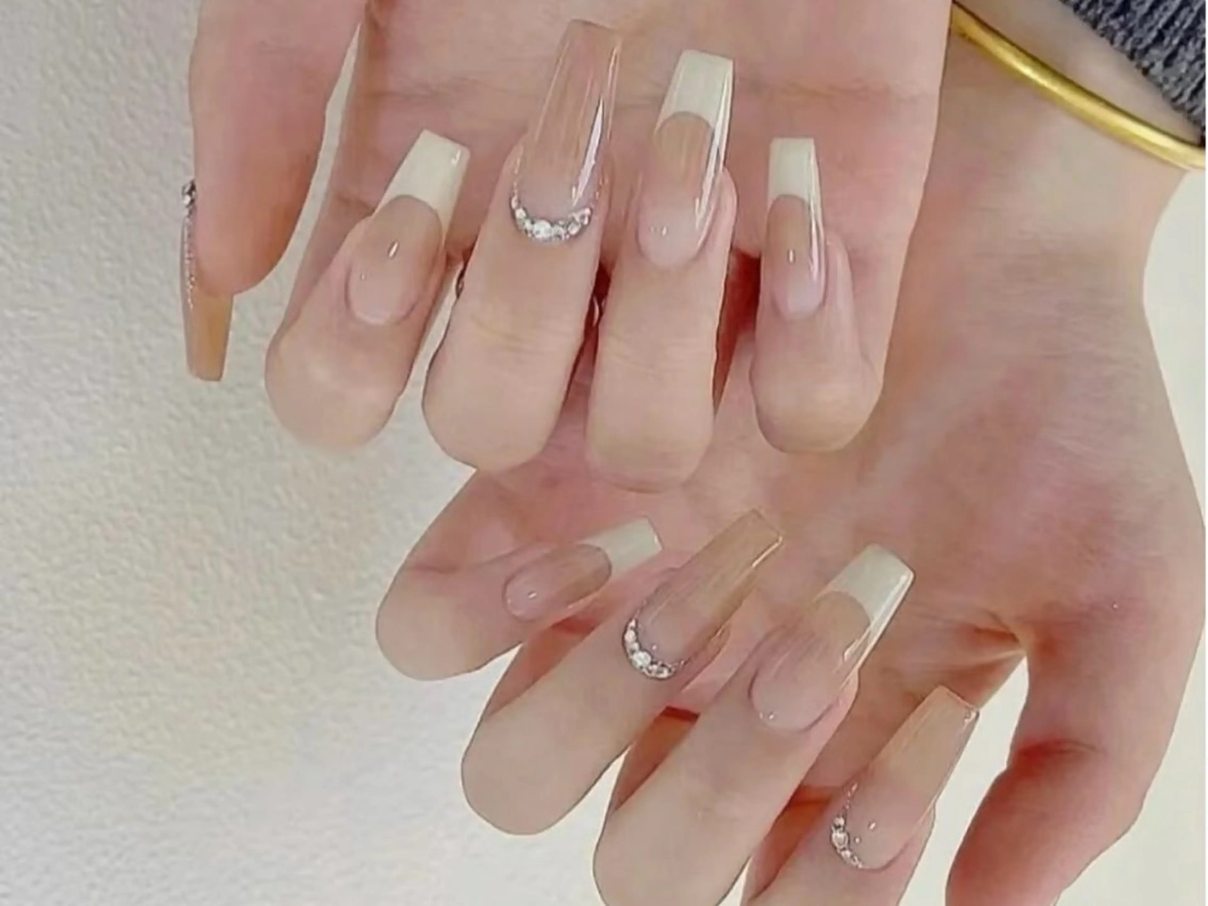 メンズ ネイル アートネイル フレンチネイル ジェルネイル キラキラネイル パラジェル ハンドネイル Bloom スカルプ専門店のネイルデザイン