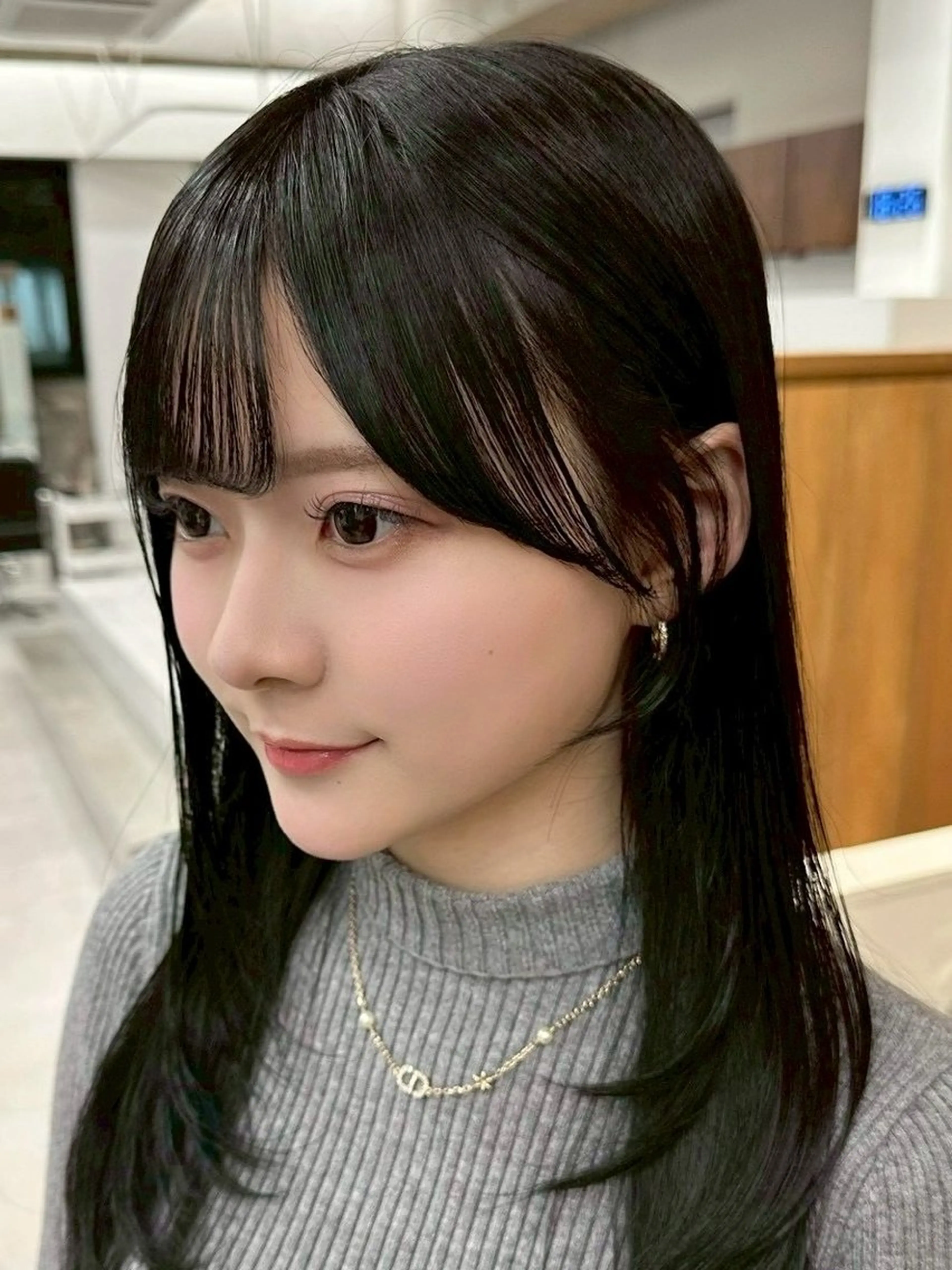 セミロング カラー カット ✨顔まわりカット ✨渋谷人気No.1✨のヘアスタイル