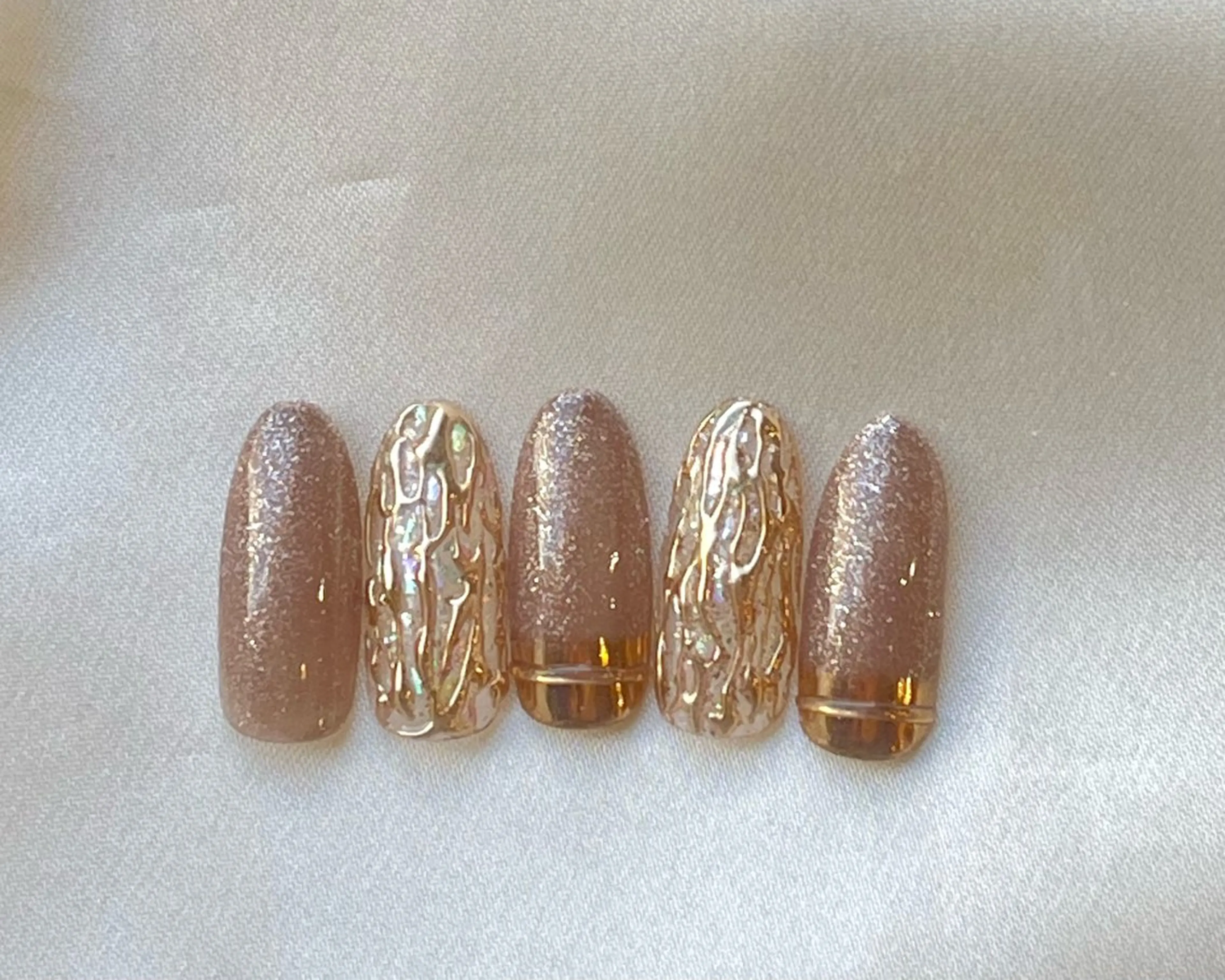 ネイル 友田 晴香のネイルデザイン