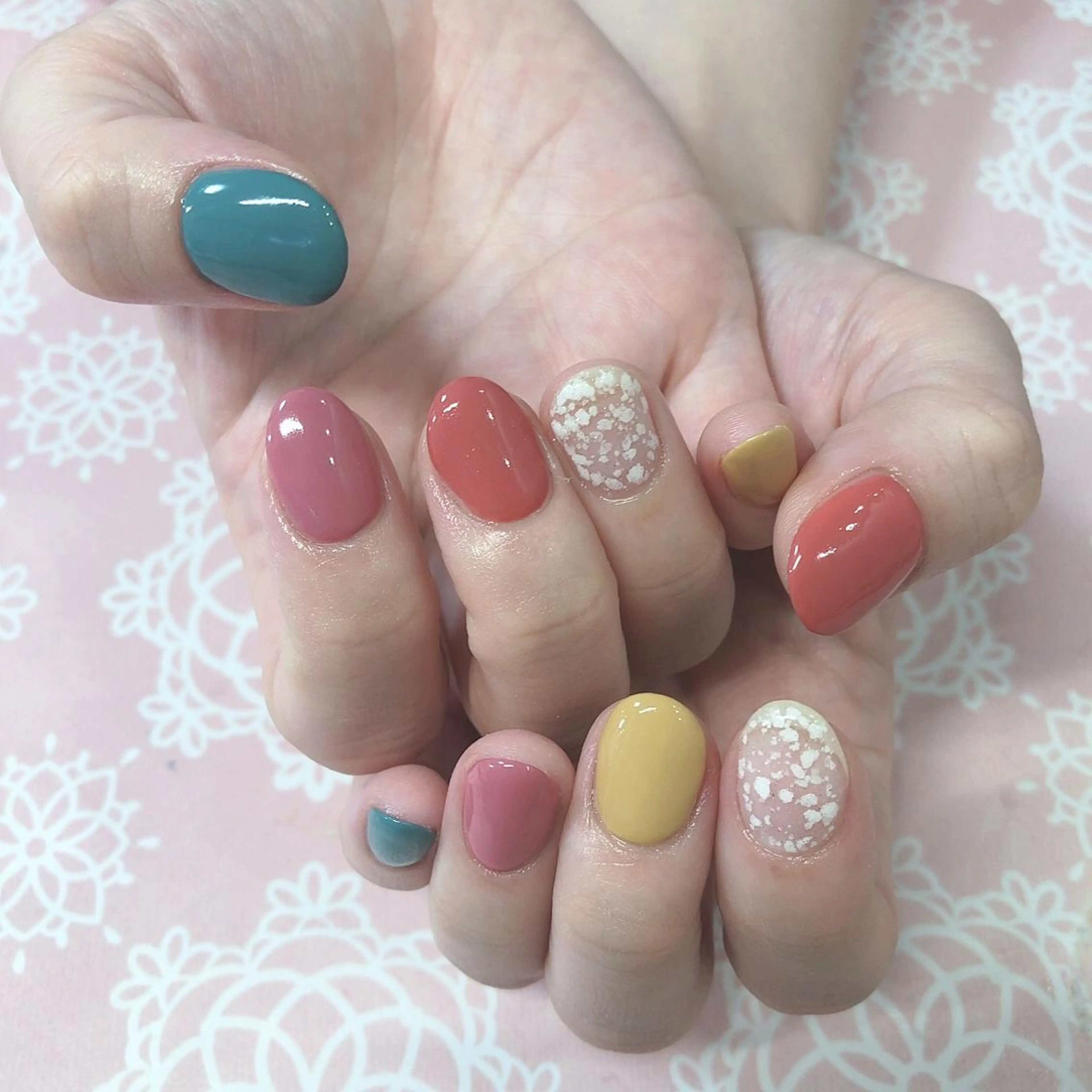 ネイル ハンドネイル 西岡 杏のネイルデザイン