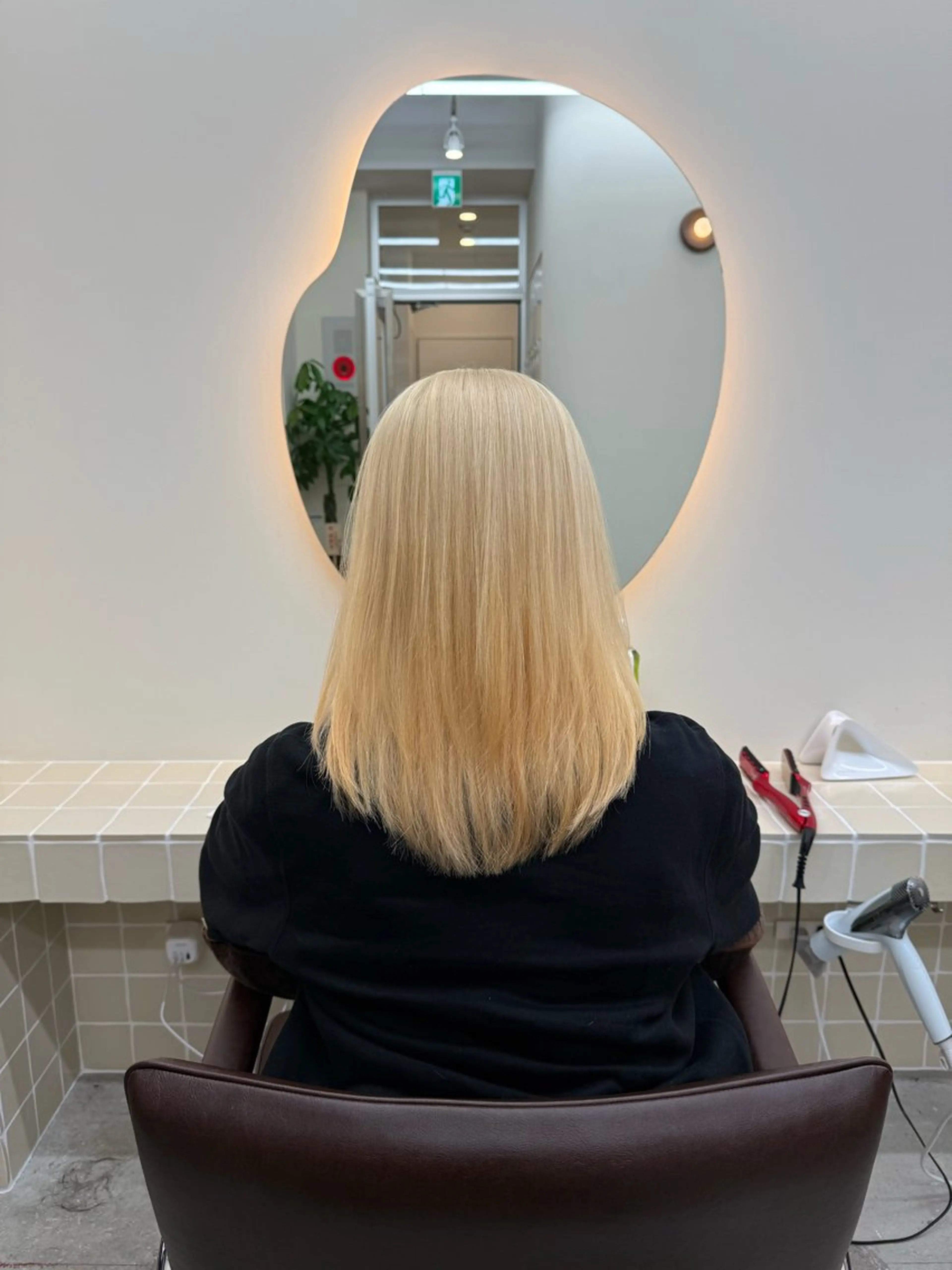 セミロング カラー 抜きっぱなしブロンド ブロンド カット ヘアカラー トリートメント ヘッドスパ ✨髪質改善矯正× ブリーチ✨YU-KIのヘアスタイル