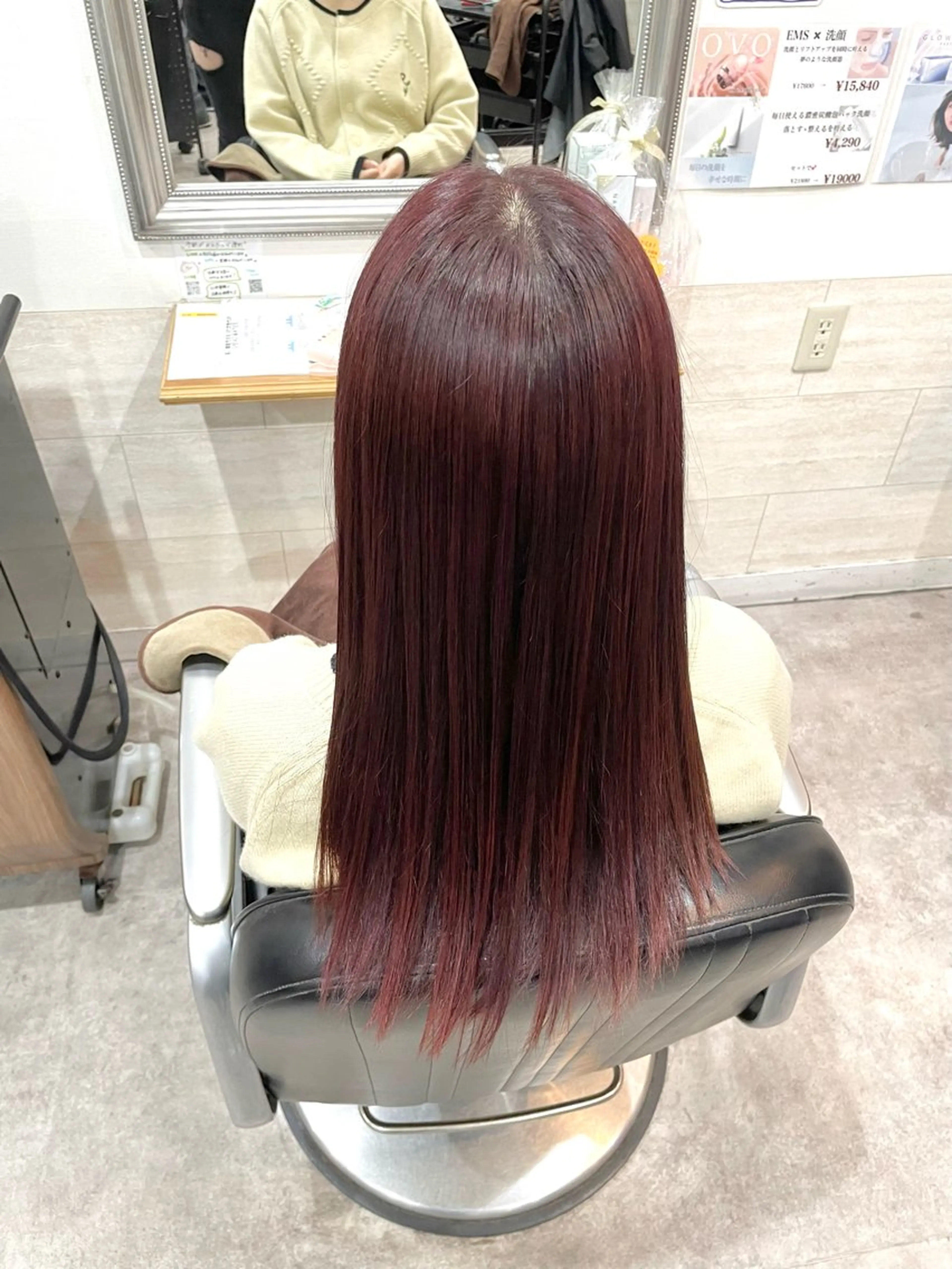 ロング カラー ヘアカラー 堀川 希歩のヘアスタイル