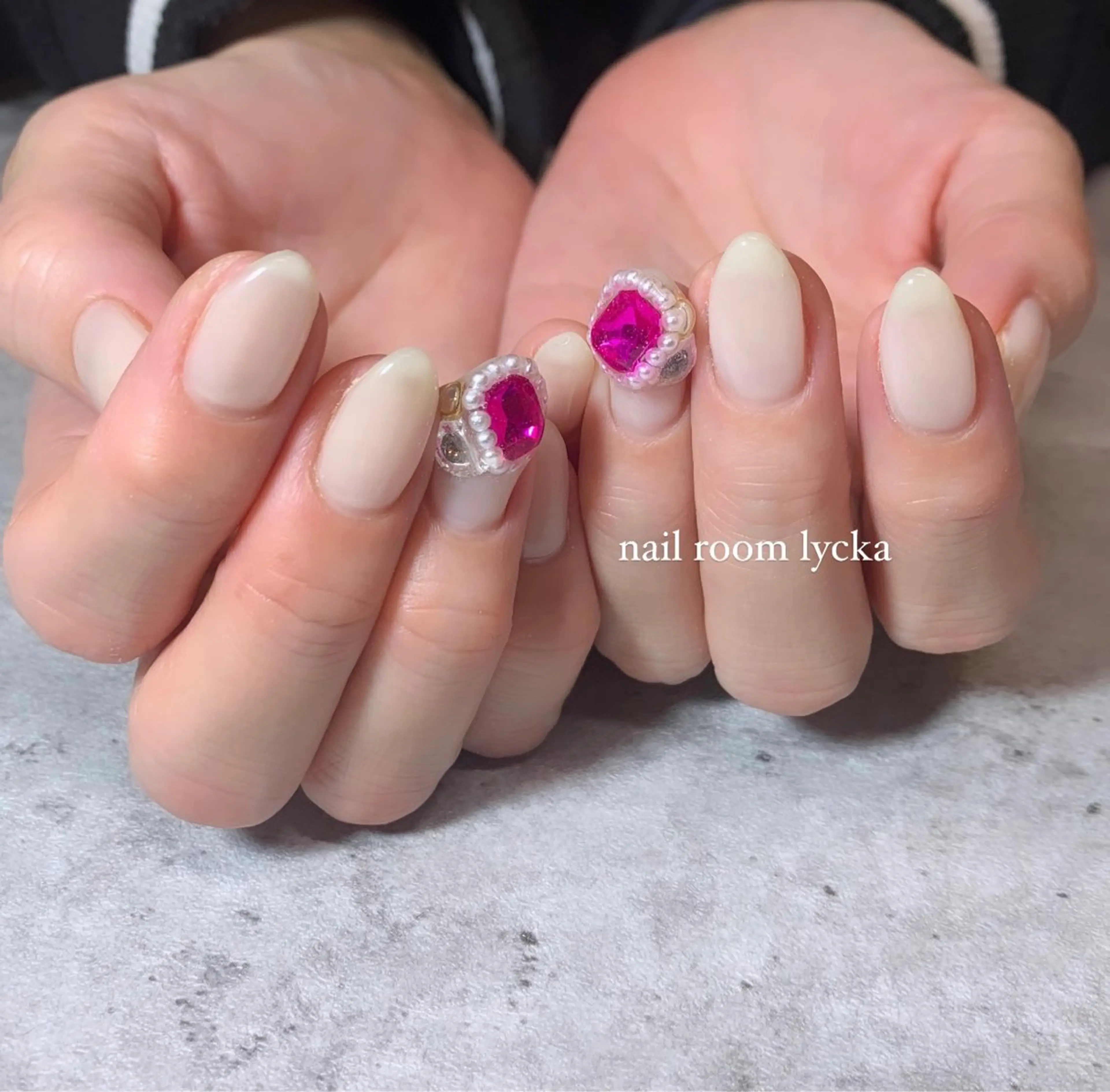 ネイル ﾈｲﾙﾙｰﾑﾘｯｶ 𝐦𝐚𝐲𝐮のネイルデザイン