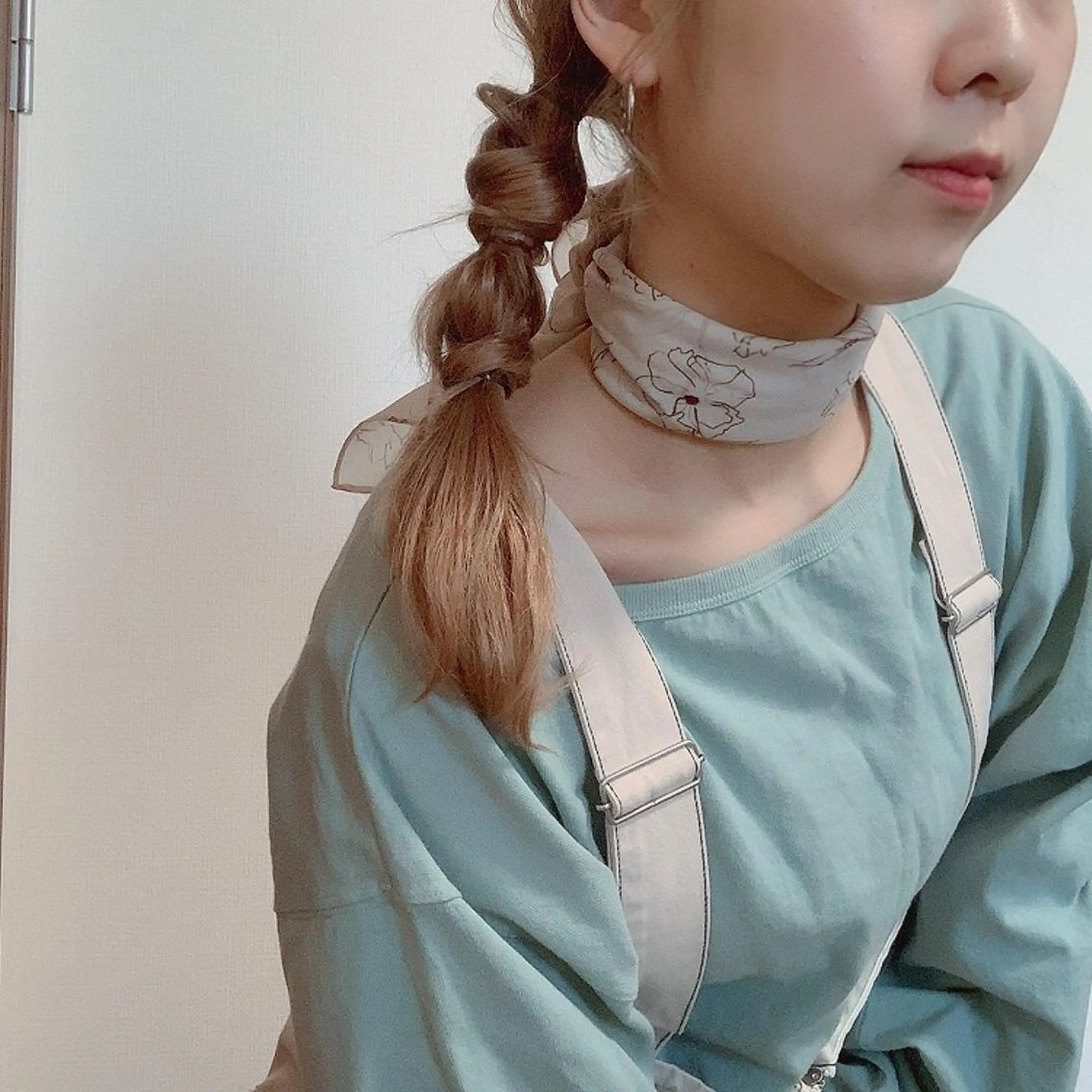 セミロング カラー ヘアアレンジ SALOWIN  吉祥寺店所属・くすみベージュカラー 🪻HARUKAのヘアスタイル