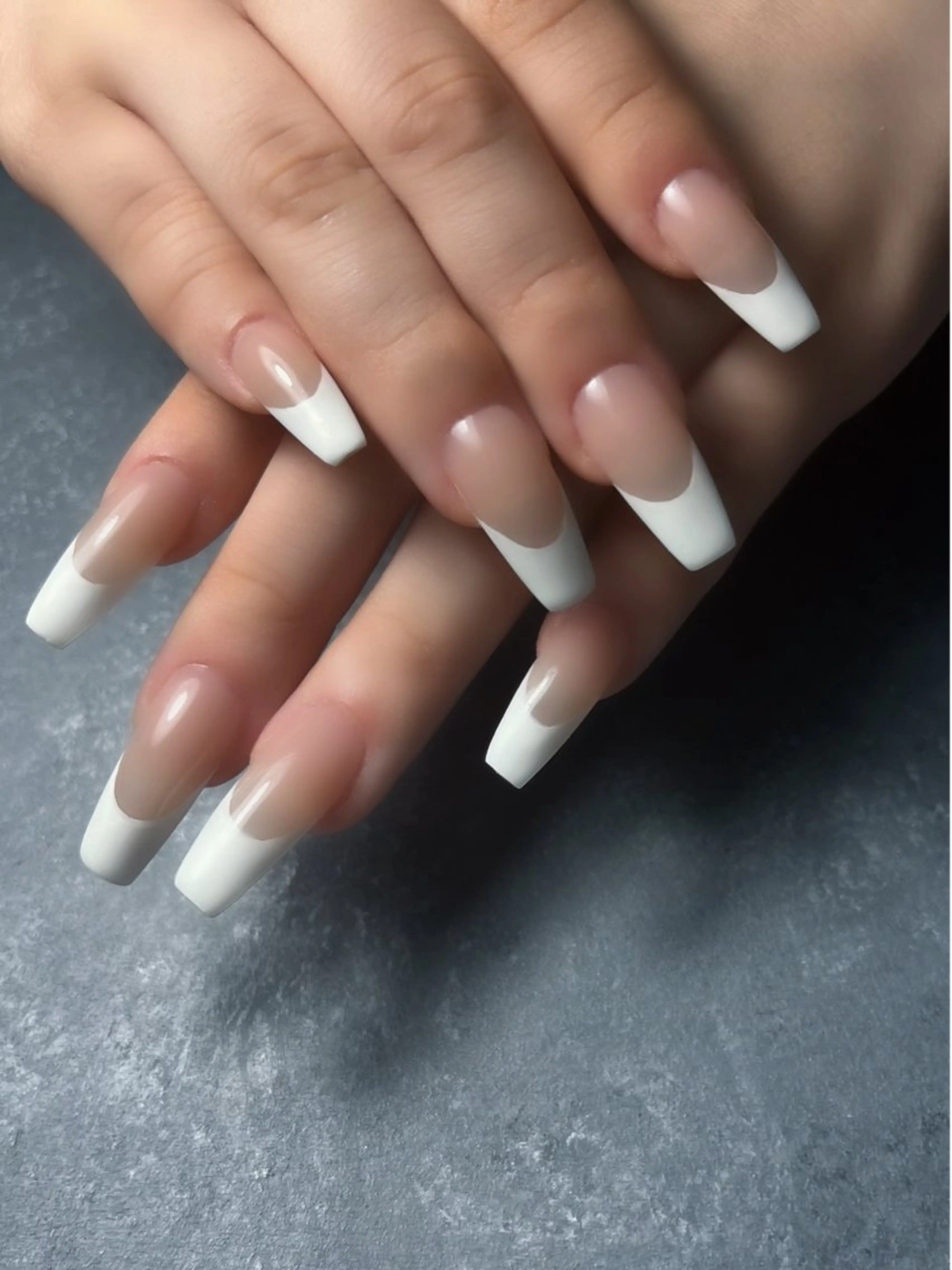 ネイル キラキラネイル マグネットネイル ワンカラーネイル スカルプネイル ワンホンネイル nine.🦋 YUKOのネイルデザイン