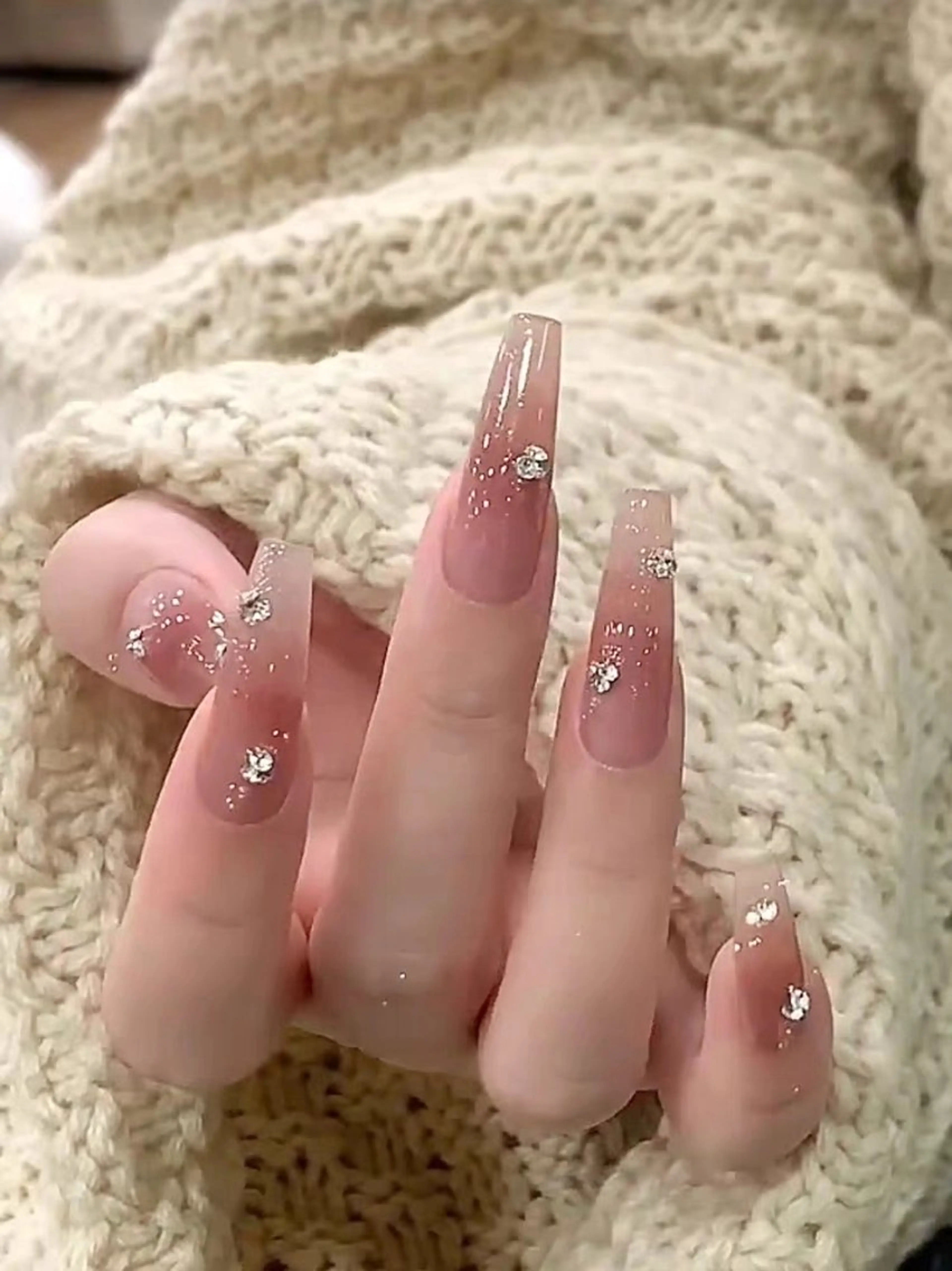 ネイル ハンドネイル ネイリストゆか💅 長さだし、深爪矯正のネイルデザイン