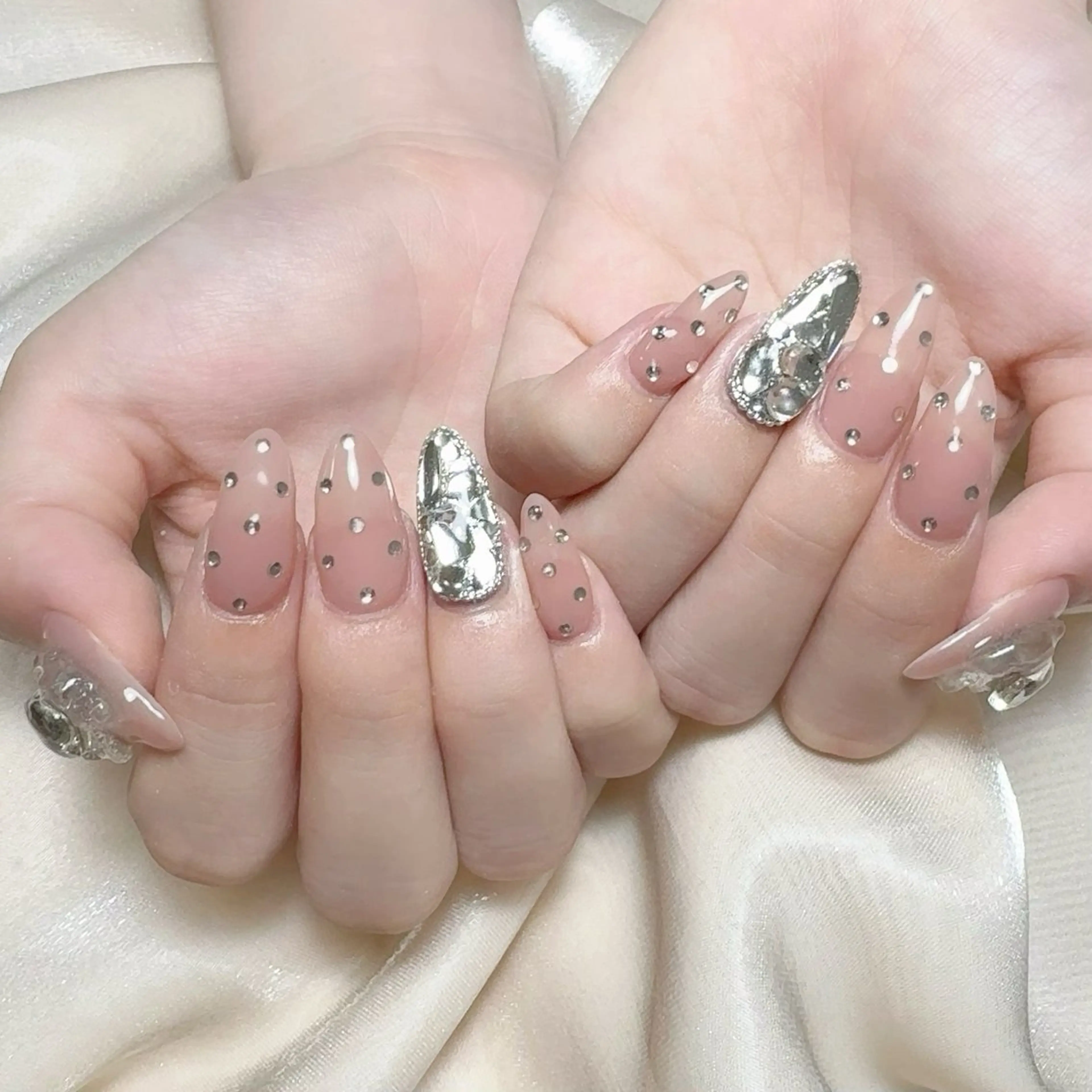 メンズ ネイル メンズ韓国風 アートネイル オーロラネイル ガーリー キラキラネイル ハンドネイル Nail salon 木にいるのネイルデザイン