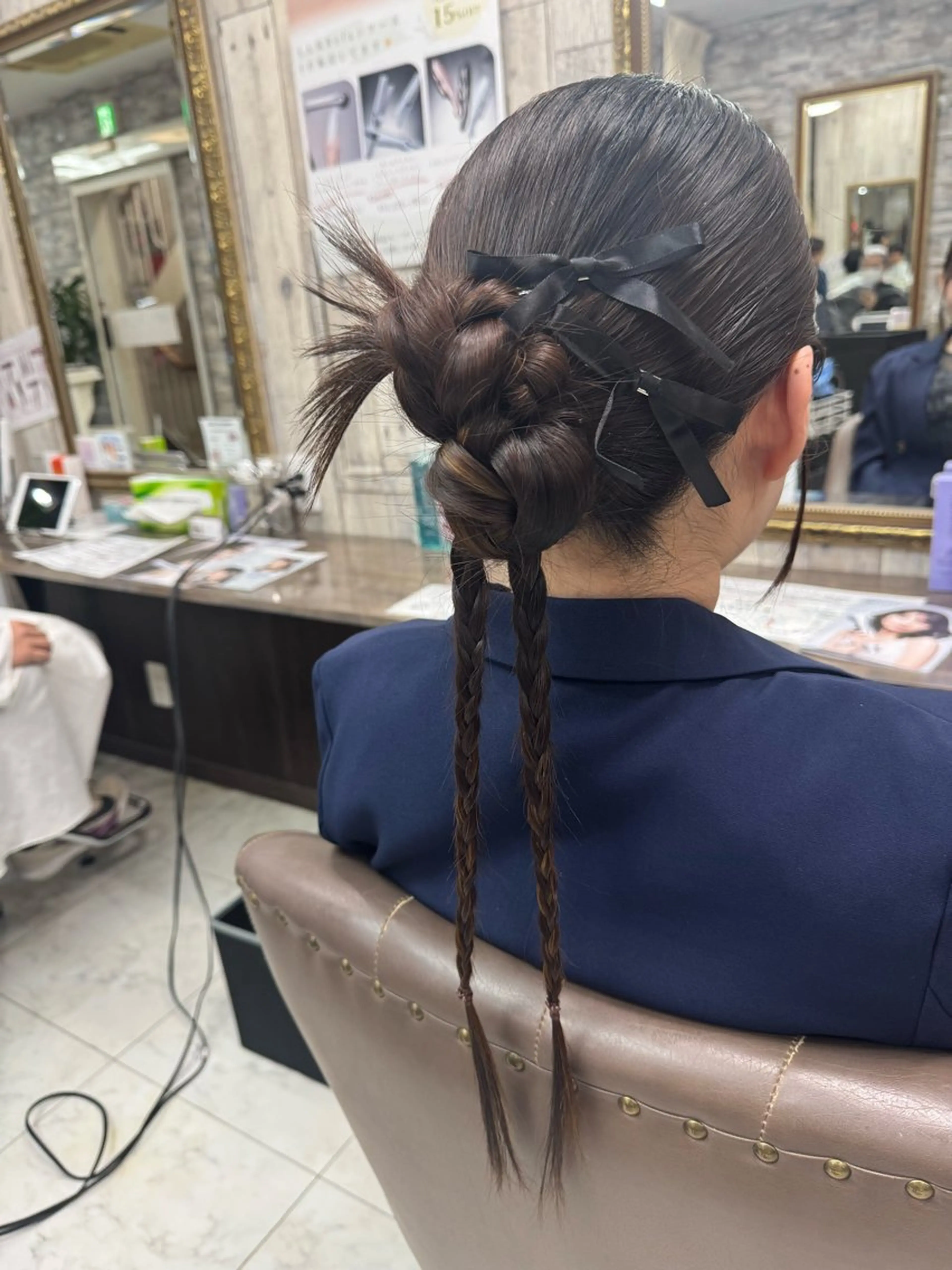 ヘアアレンジ ヘアセット 土屋朱理/ ハイトーンカラーのヘアスタイル