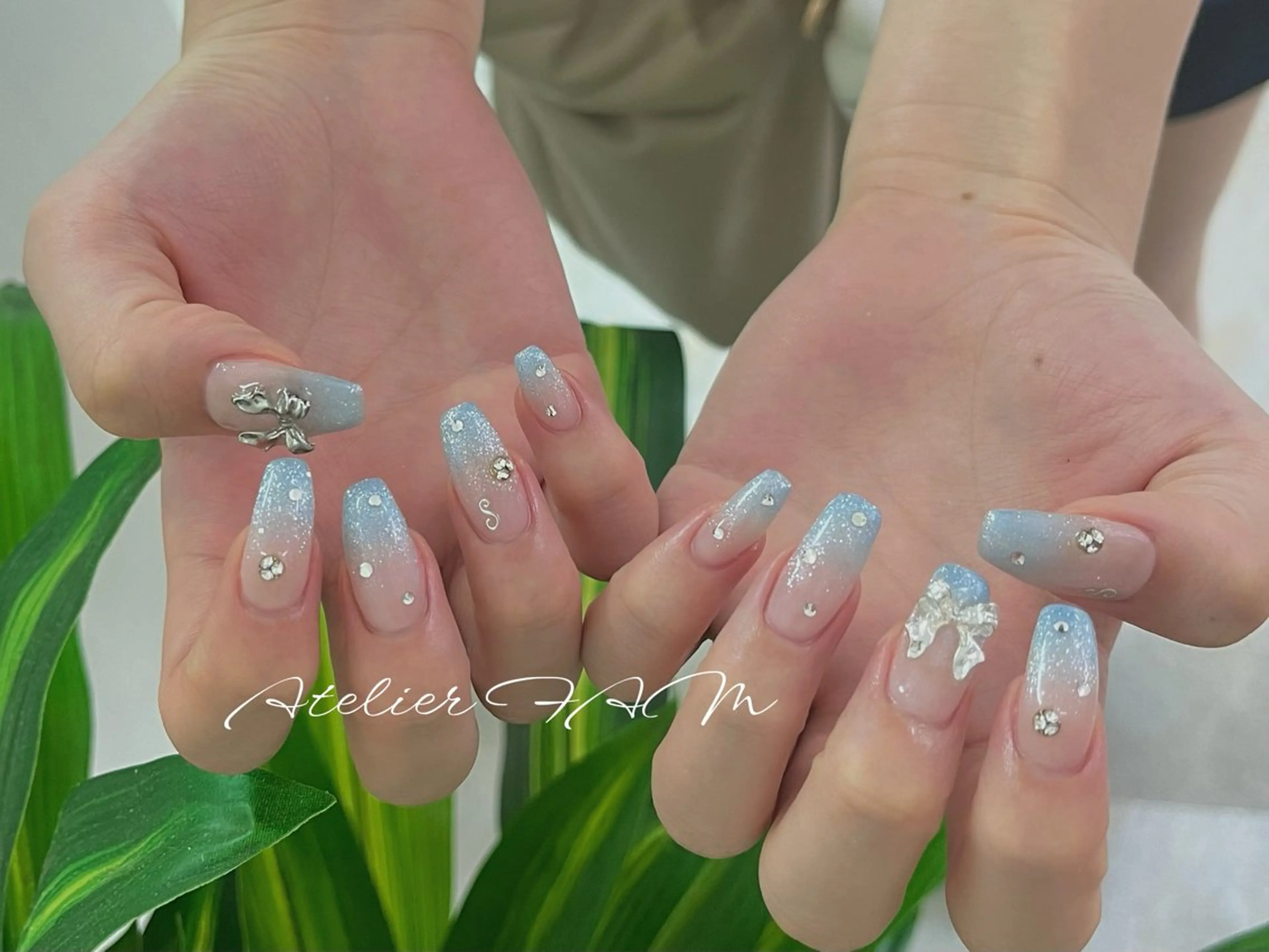 セミロング ハンドネイル nail&eyelashsalon atelier fam上本町店所属・アトリエ FAMのネイルデザイン