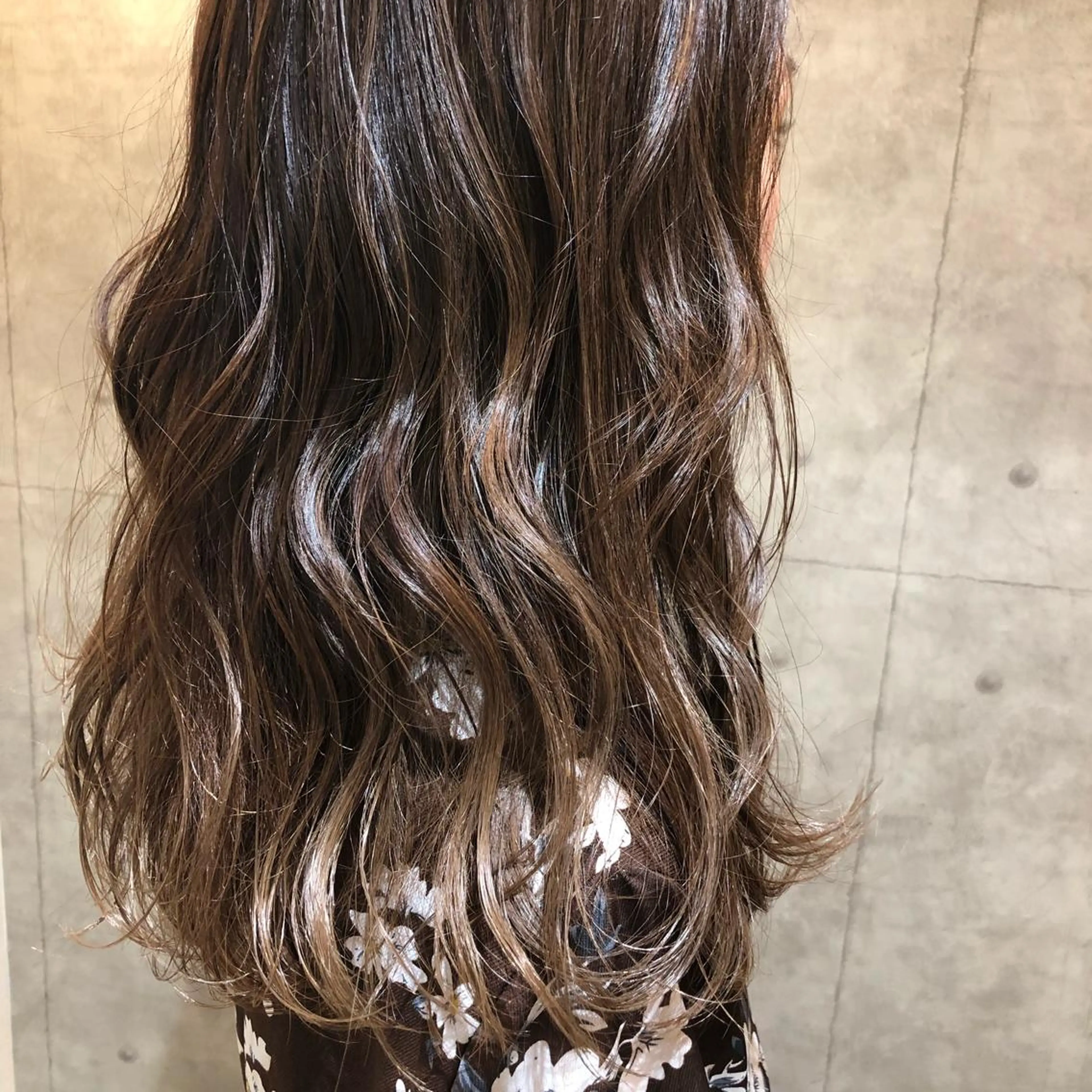 ロング カラー 🪞顔周りカット🪞 北里朋子のヘアスタイル