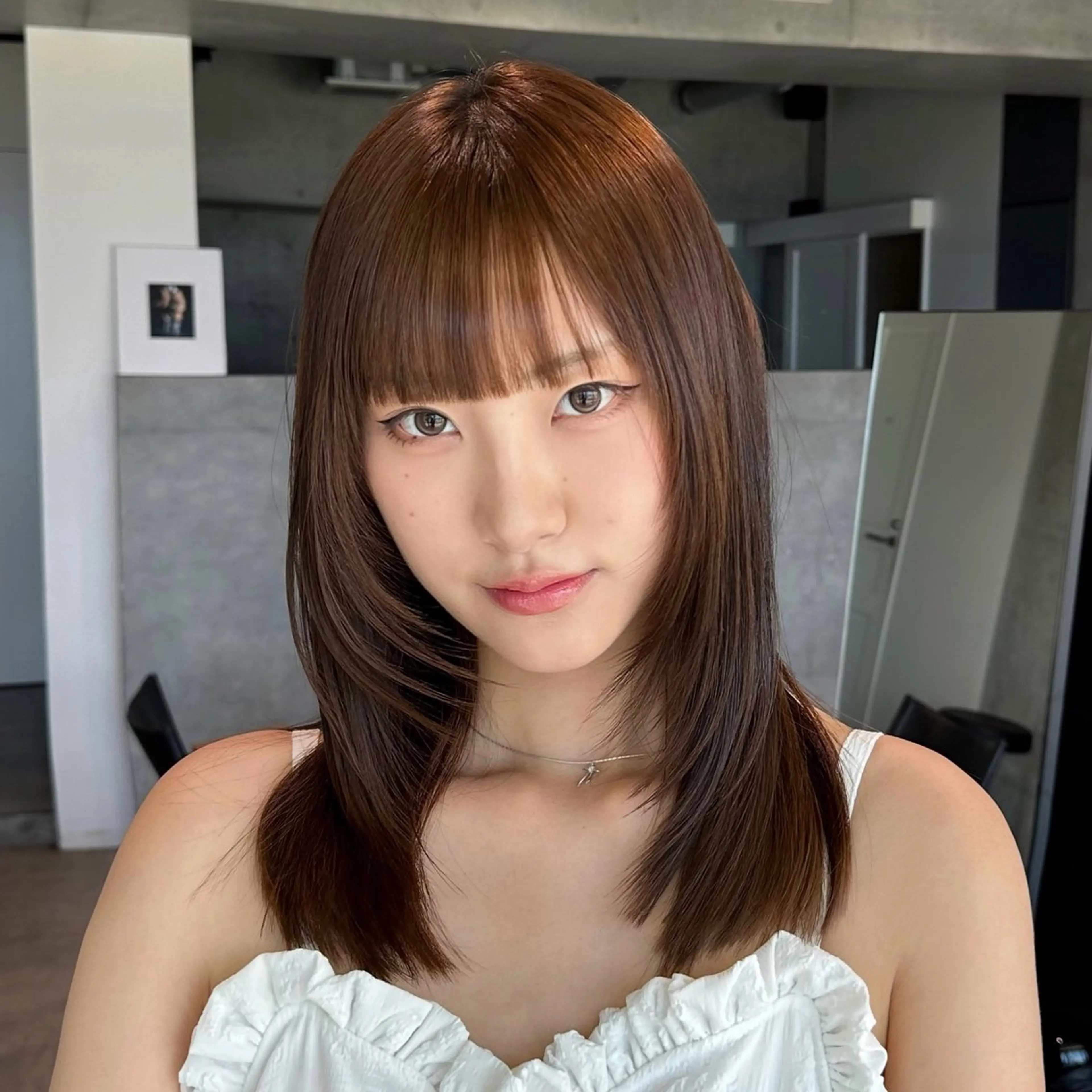 ミディアム ハッシュカット ハイレイヤー 韓国風ヘア レイヤーカット カット ヘアカラー オシャレ髪✔️ 店長オオキアキヒロのヘアスタイル