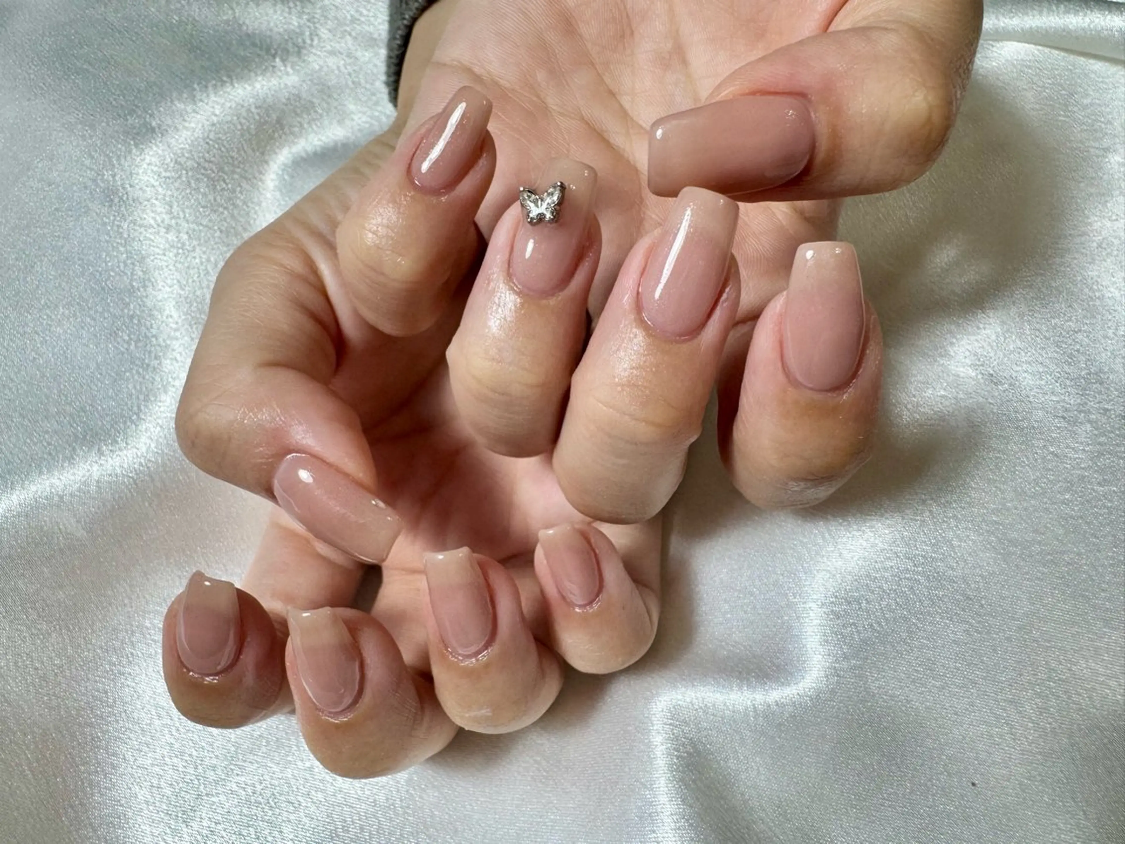 ネイル オーロラネイル 桜ネイル フラワーネイル フットネイル フレンチネイル ハンドネイル kikinail 溝の口のネイルデザイン