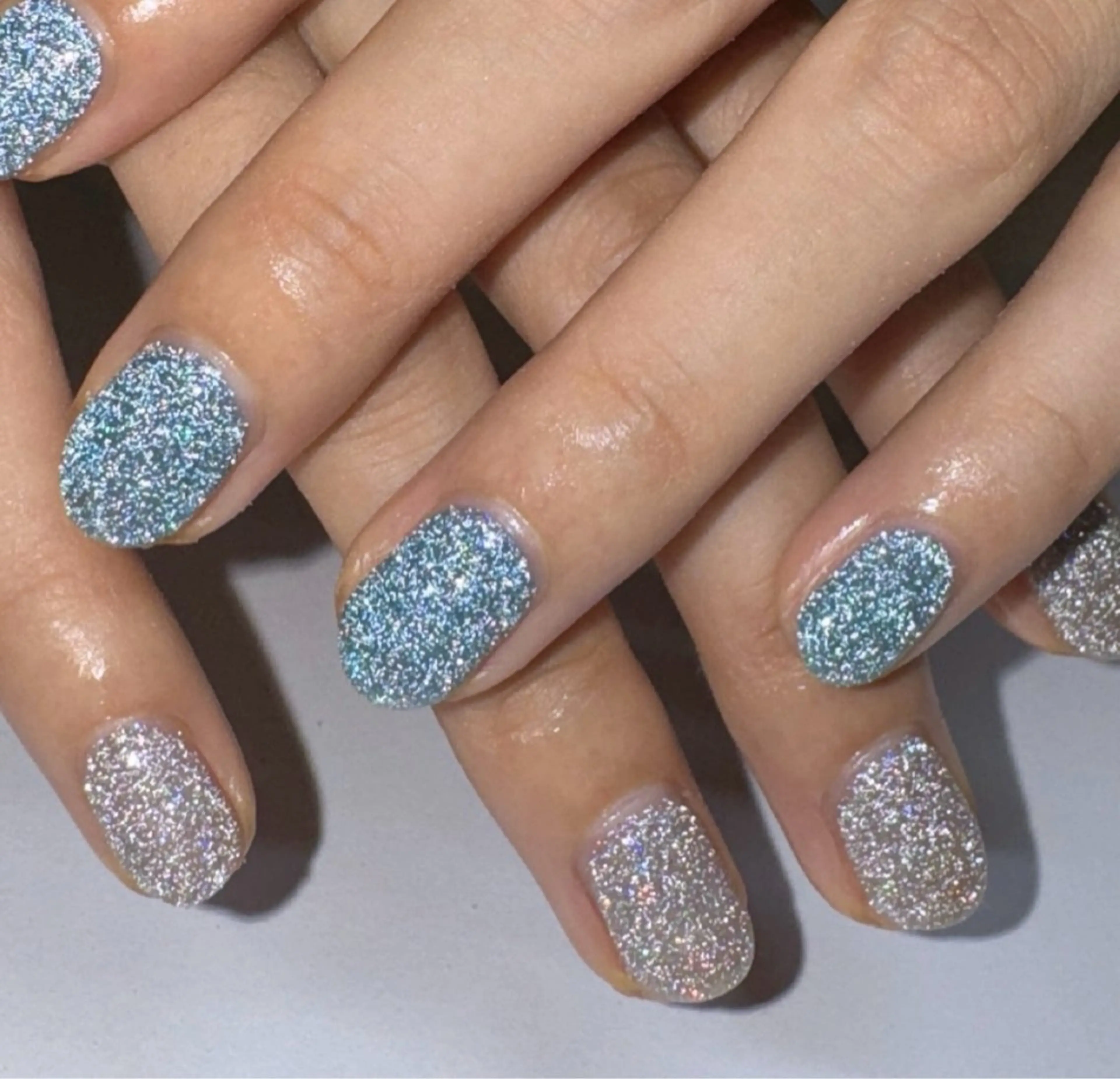 ネイル ハンドネイル 濱岡 咲のネイルデザイン