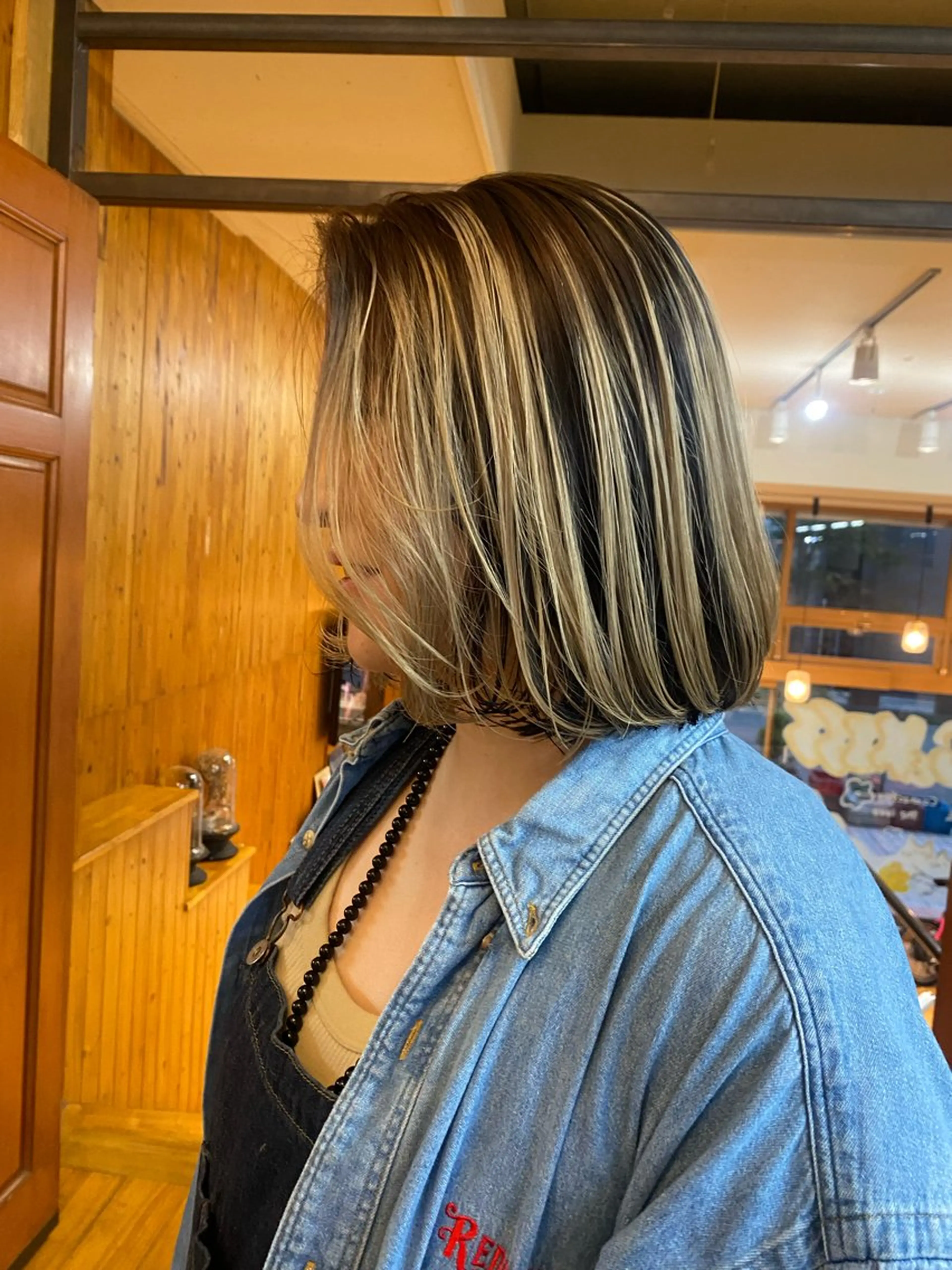 カット+ブリーチ+カラー+4種類の選べるトリートメントの写真