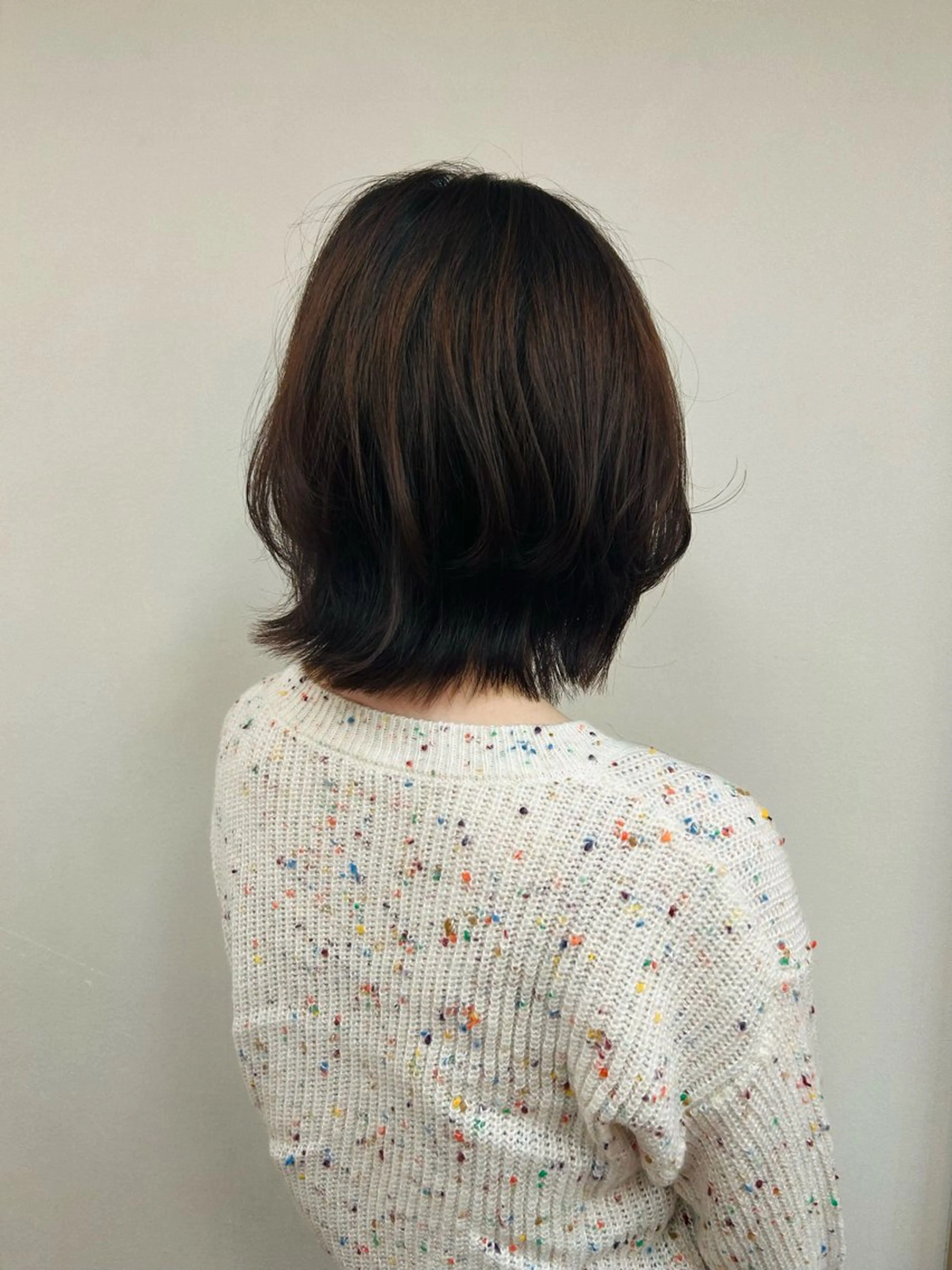 ミディアム レイヤーカット TOPHAIR玉島店所属・TOPHAIR きゃんのヘアスタイル