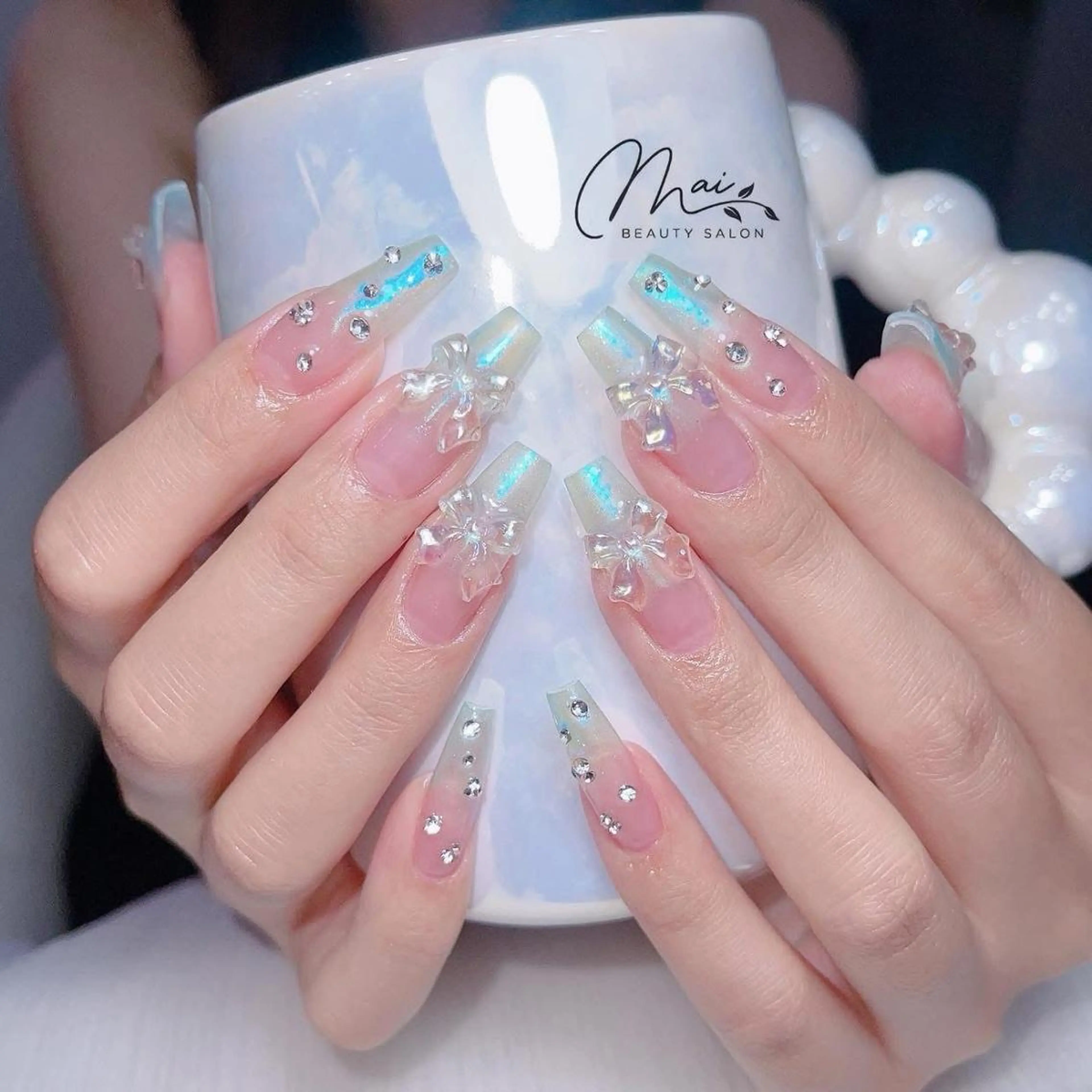 ネイル オーロラネイル チークネイル 長さ出し フラッシュネイル フットネイル MaiBeauty DanHiのネイルデザイン