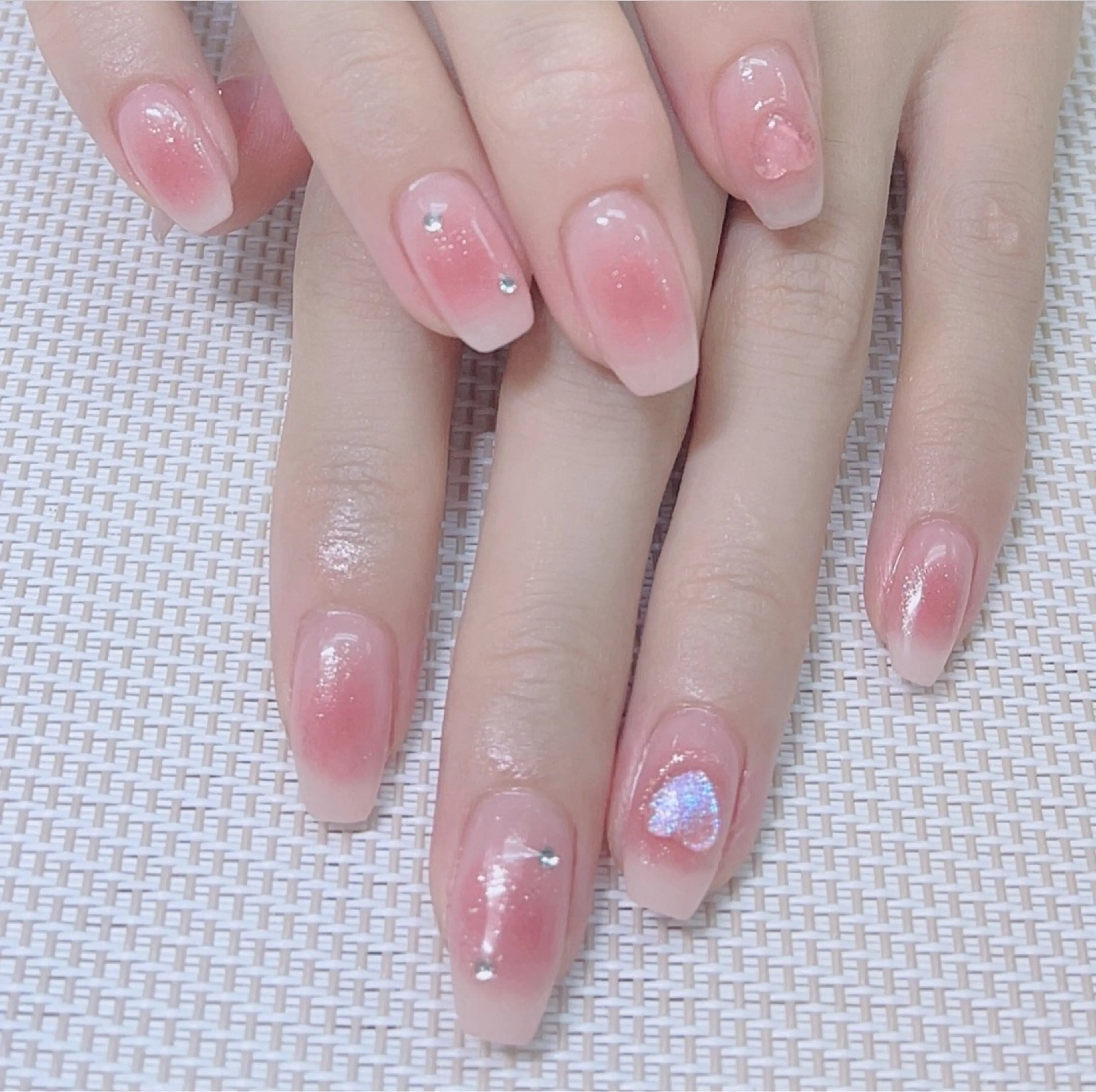 ネイル HIN NAILのネイルデザイン