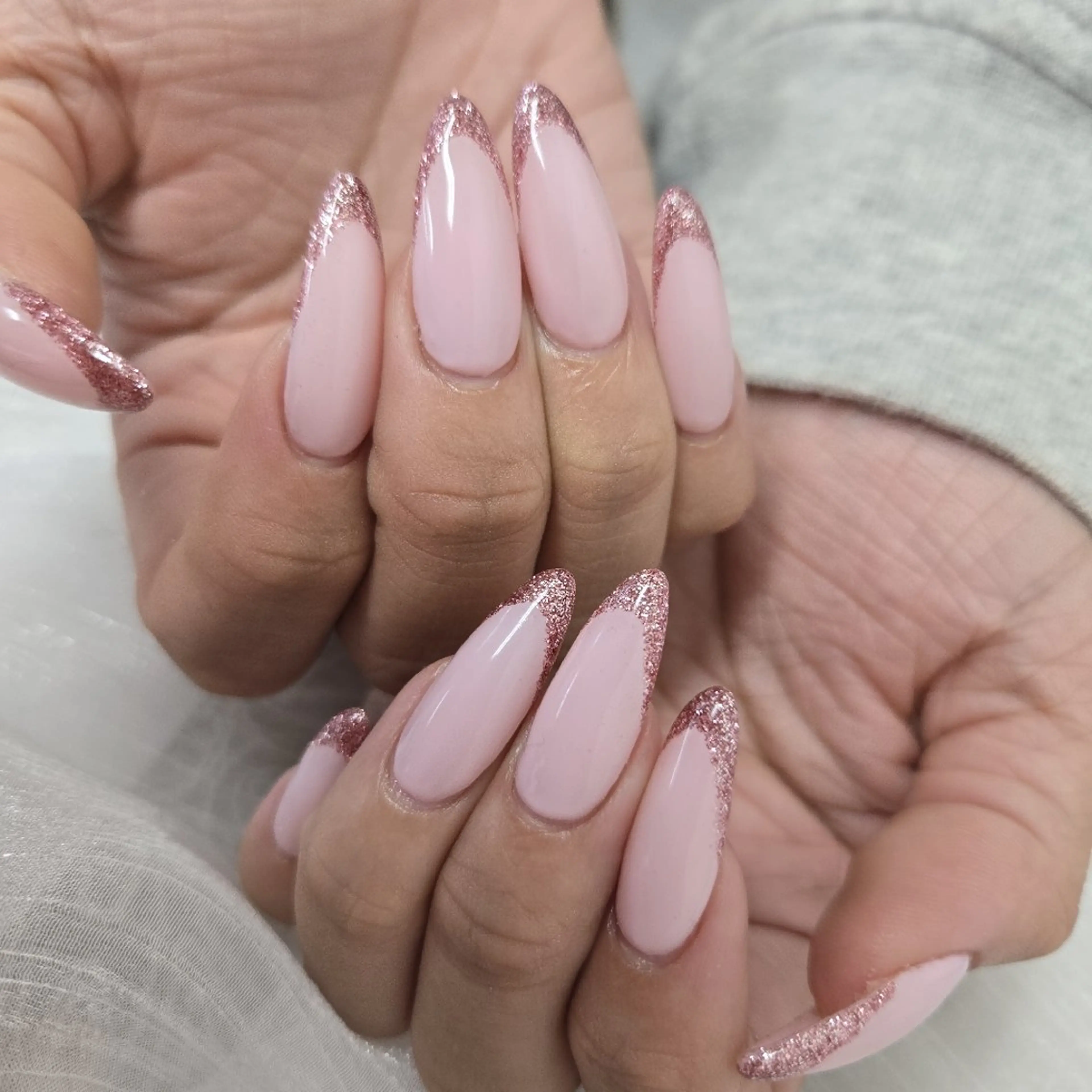 ネイル アートネイル オーロラネイル チークネイル ジェルネイル グラデーション ハンドネイル 河野ちえ (雑誌掲載サロン)のネイルデザイン