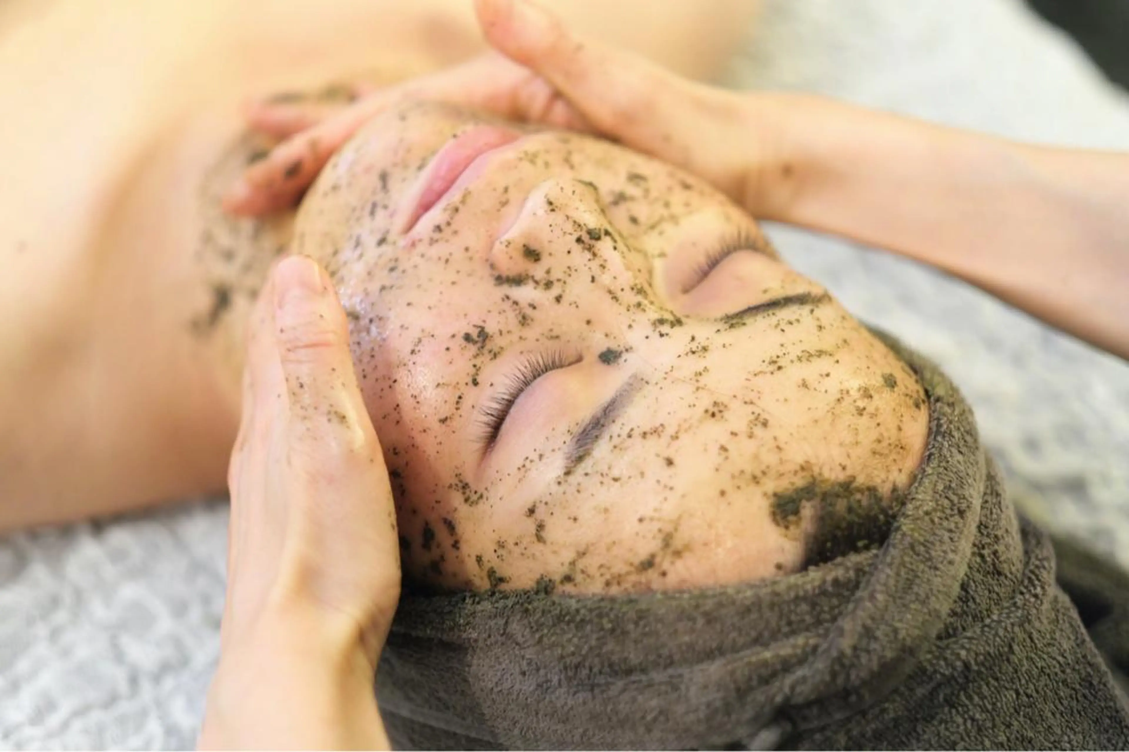 Eriedda所属・松下 千恵のネイルデザイン