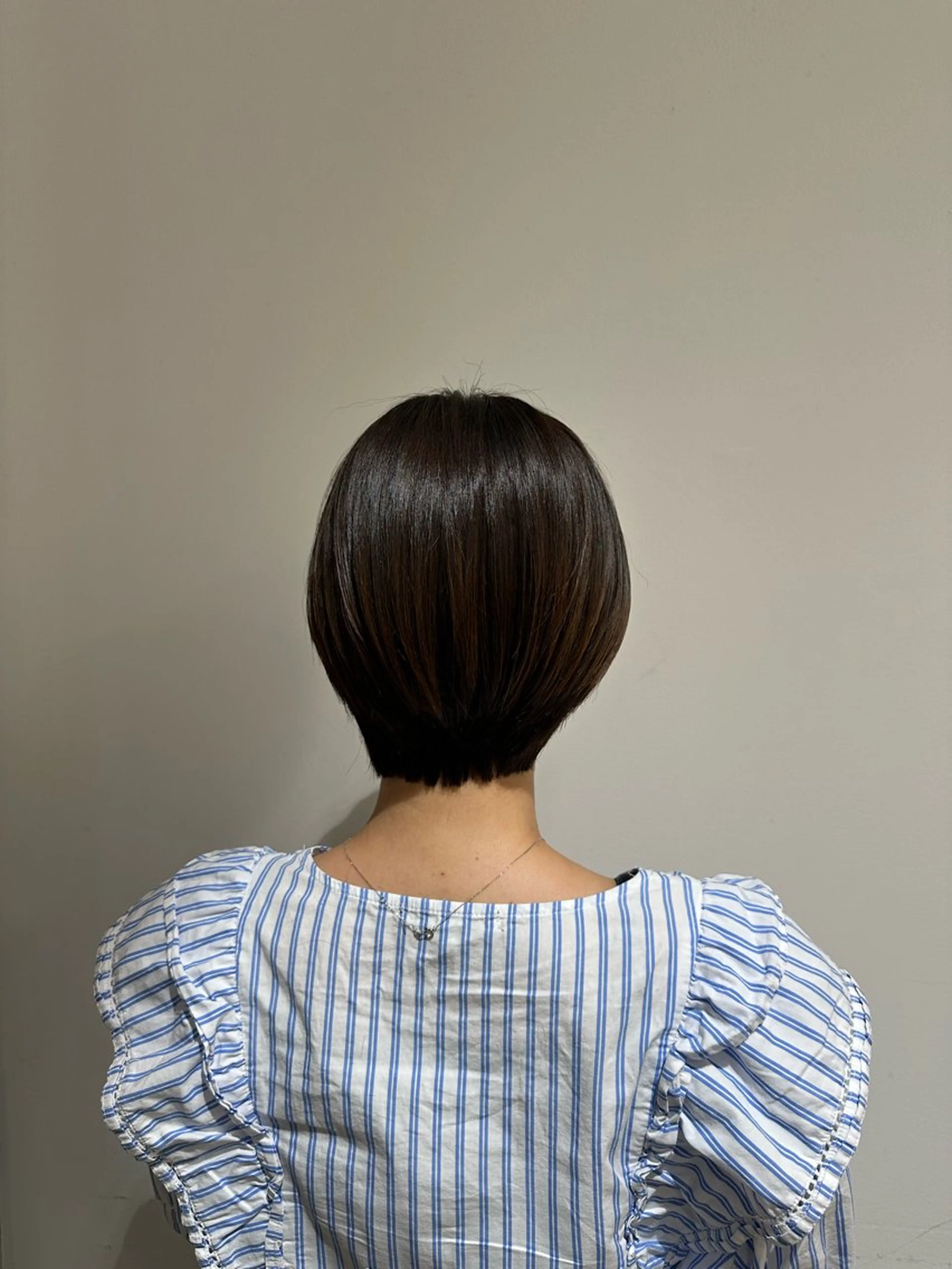 ショート 松井 雅のヘアスタイル