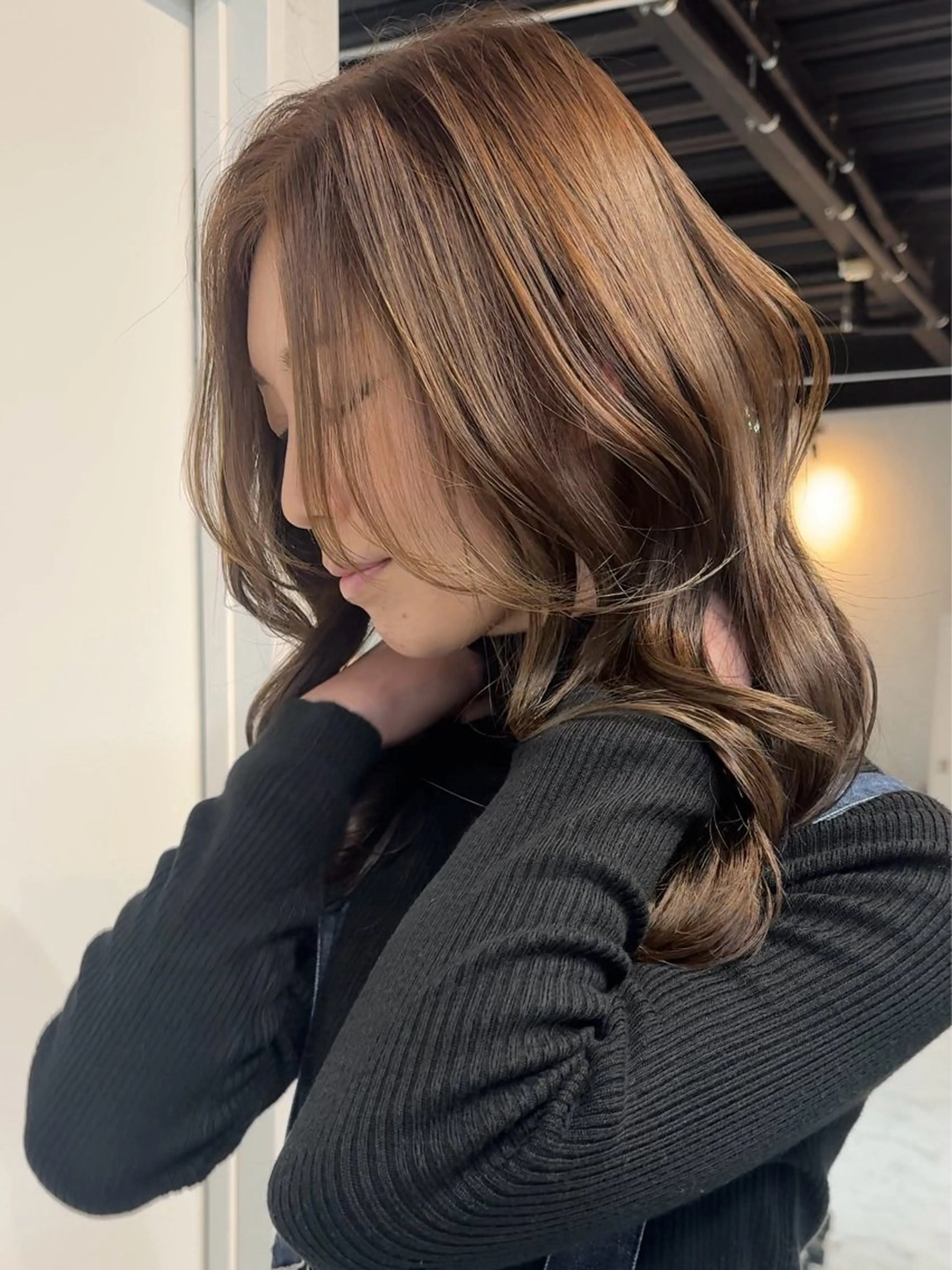 セミロング カラー ヘアアレンジ ショートボブ バレイヤージュ ブリーチ デザインカラー ダブルカラー カット ヘアカラー トリートメント アンドウ ユウ/ レイヤーカット/韓国のヘアスタイル