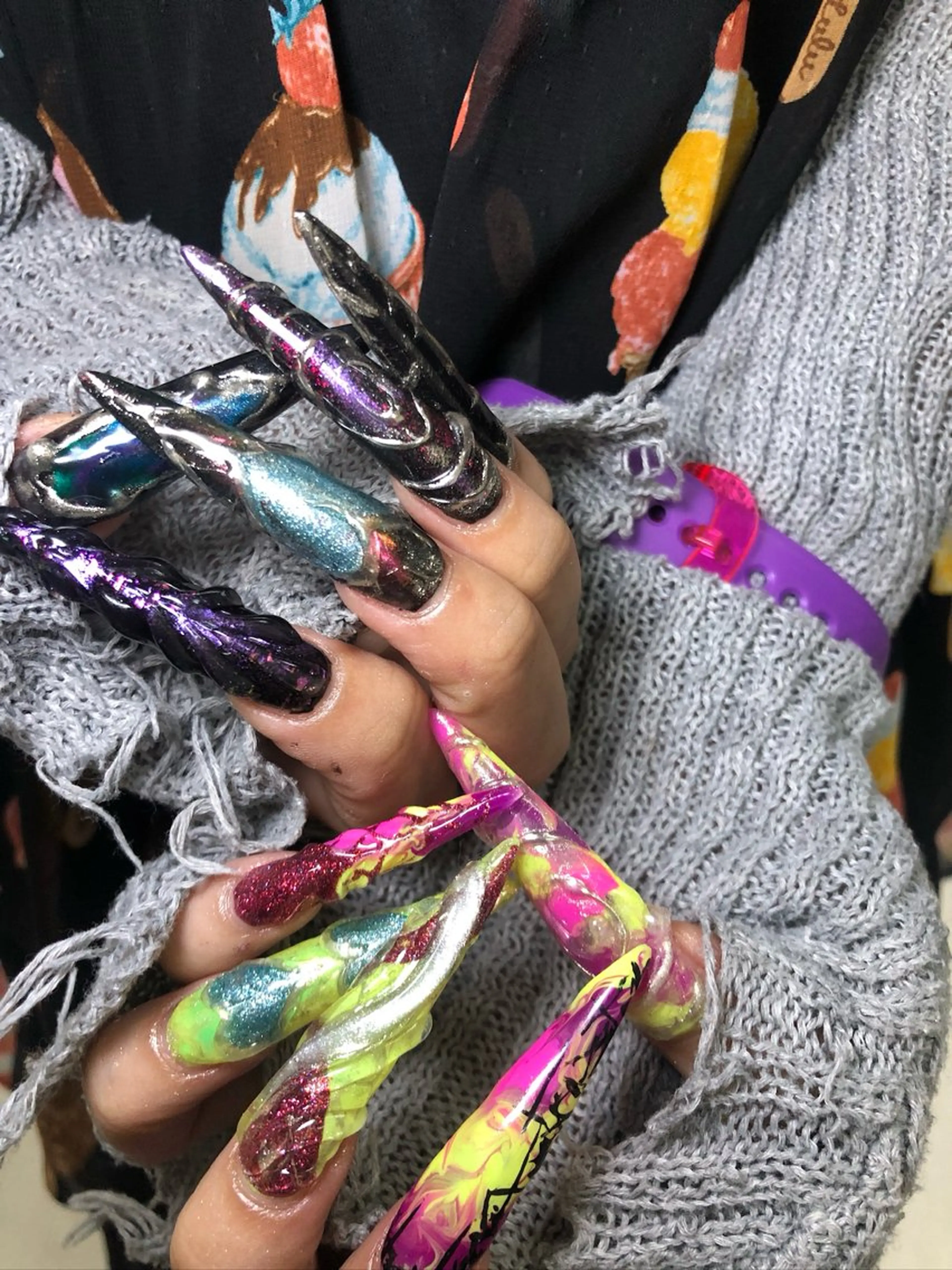 ネイル ロングネイル スーパーロングネイル ハンドネイル MARUCHU SAE👽のネイルデザイン