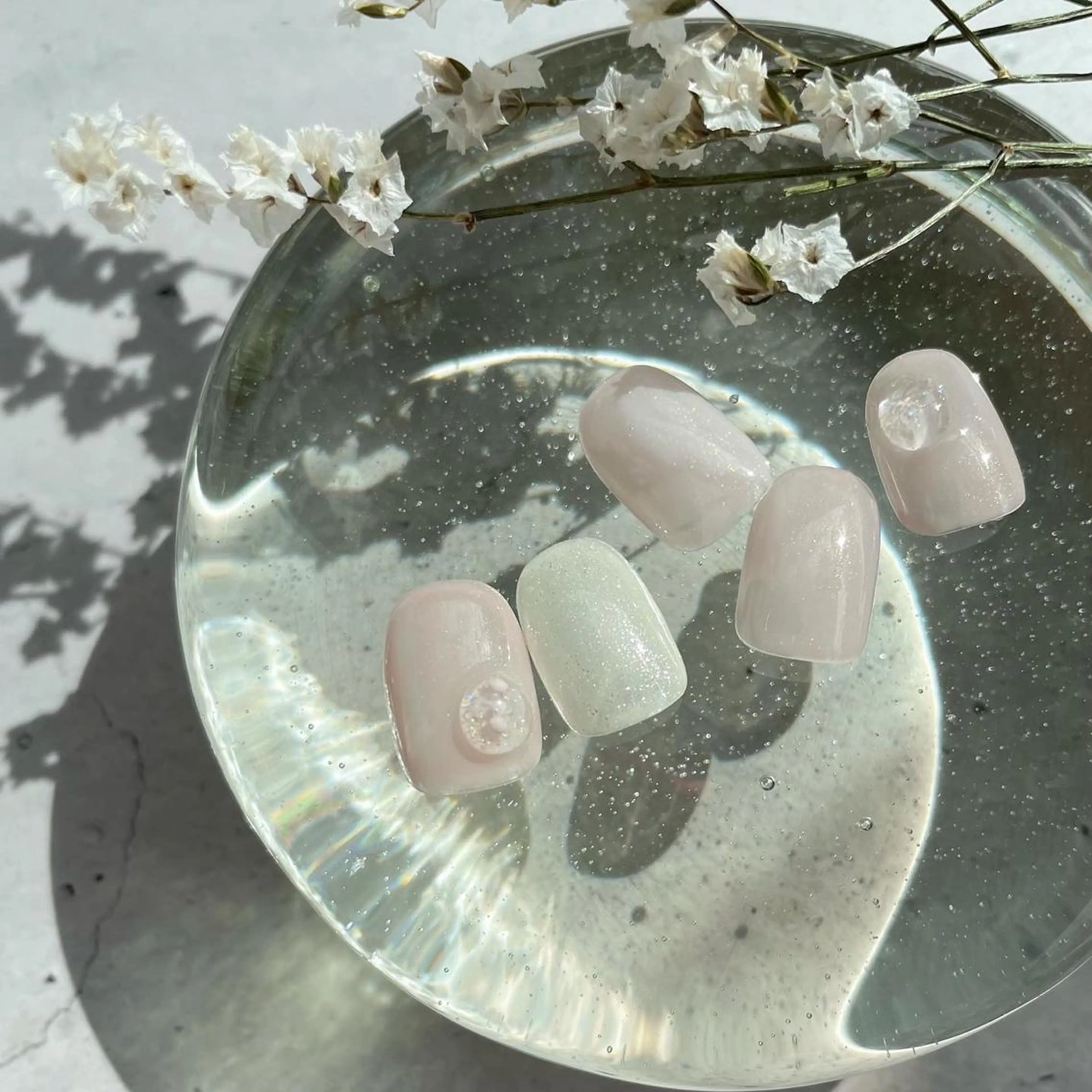 ネイル アートネイル オーロラネイル カジュアル ニュアンスネイル ショートネイル ハンドネイル kanako nail所属・popolina kanakoのネイルデザイン