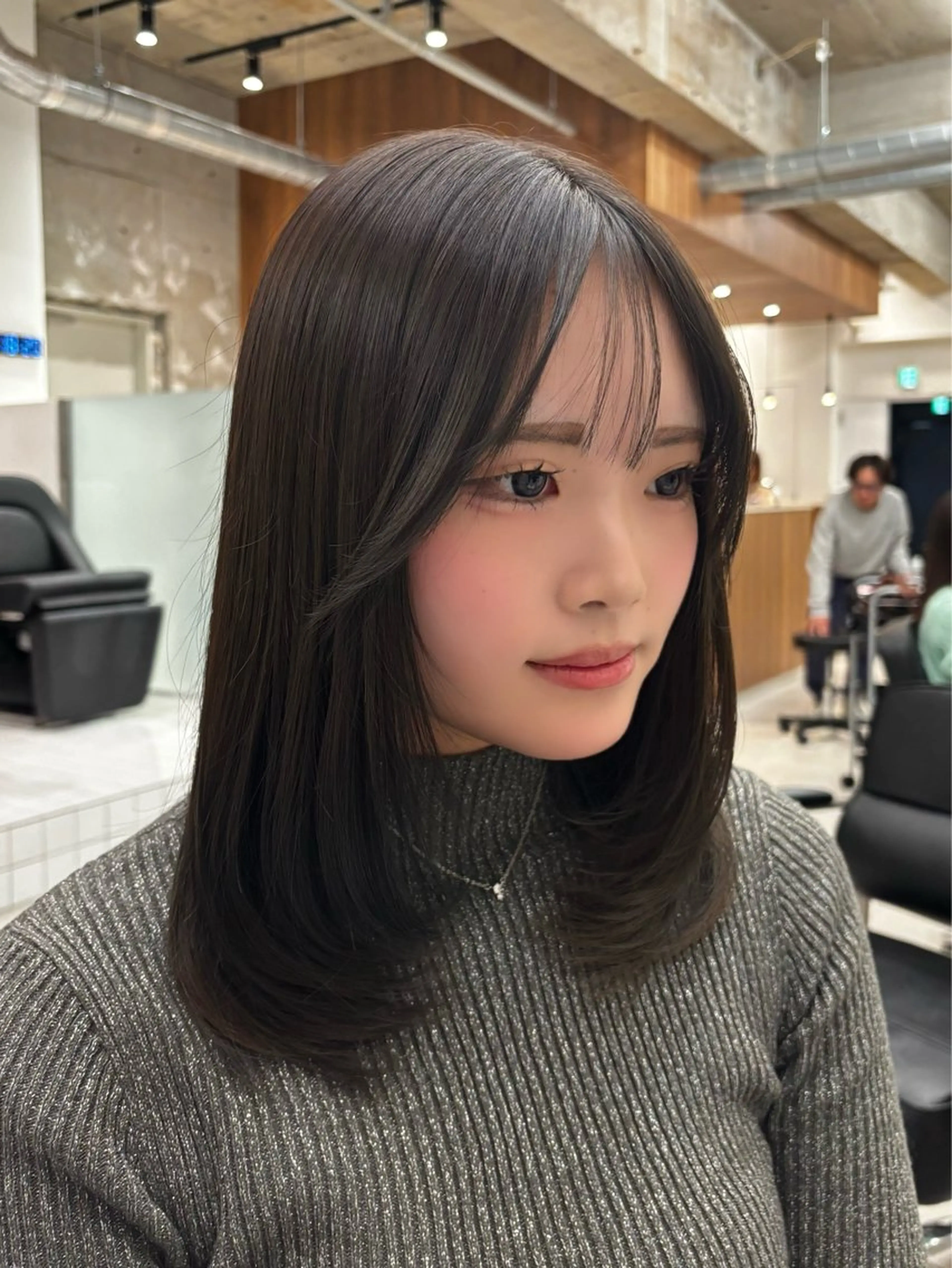 ミディアム カラー ミディアムレイヤー 韓国風ヘア レイヤーカット カット トリートメント レイヤー/艶カラー 🫧KOTAROのヘアスタイル