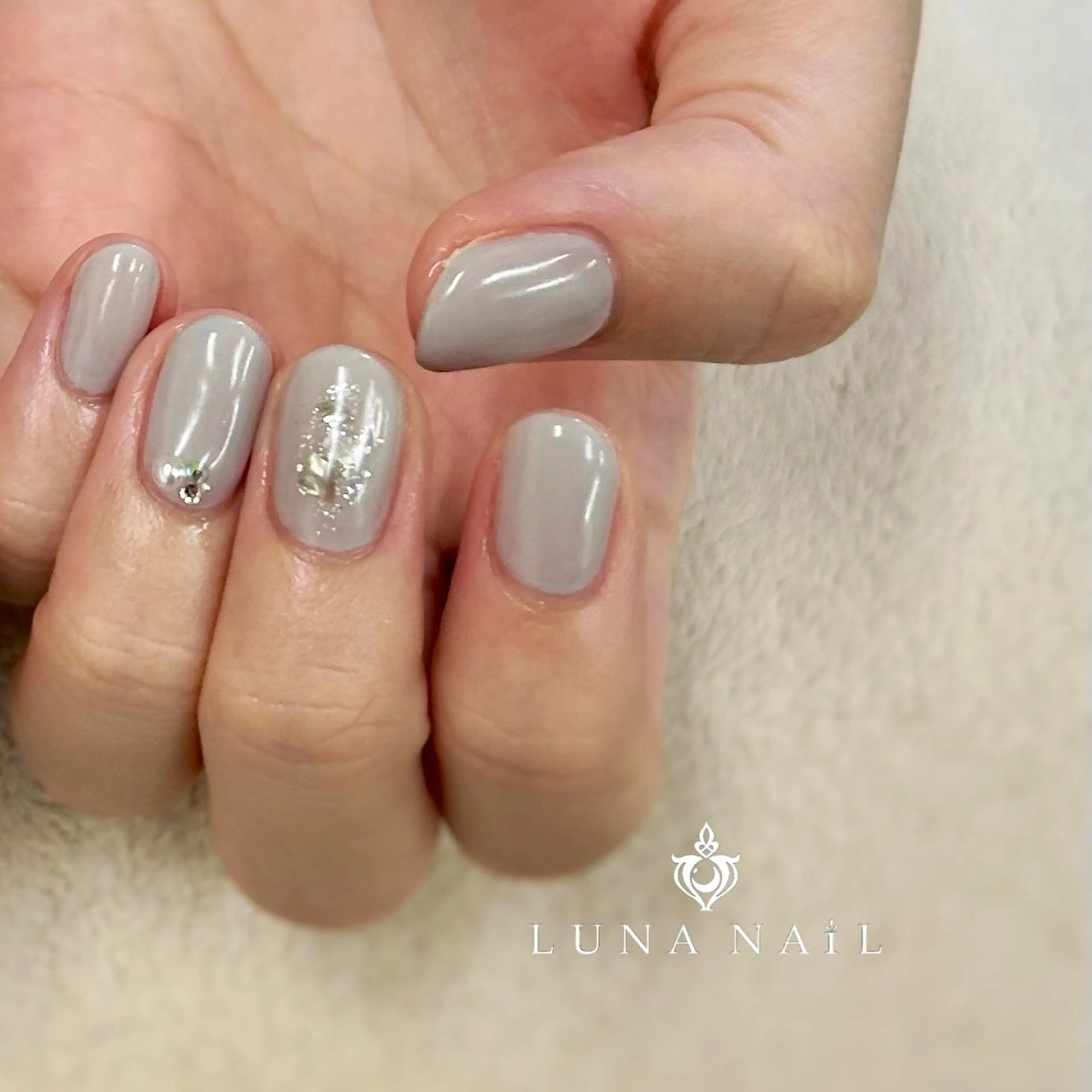 ネイル アトリエ　ミモザ所属・いまむら あかりのネイルデザイン