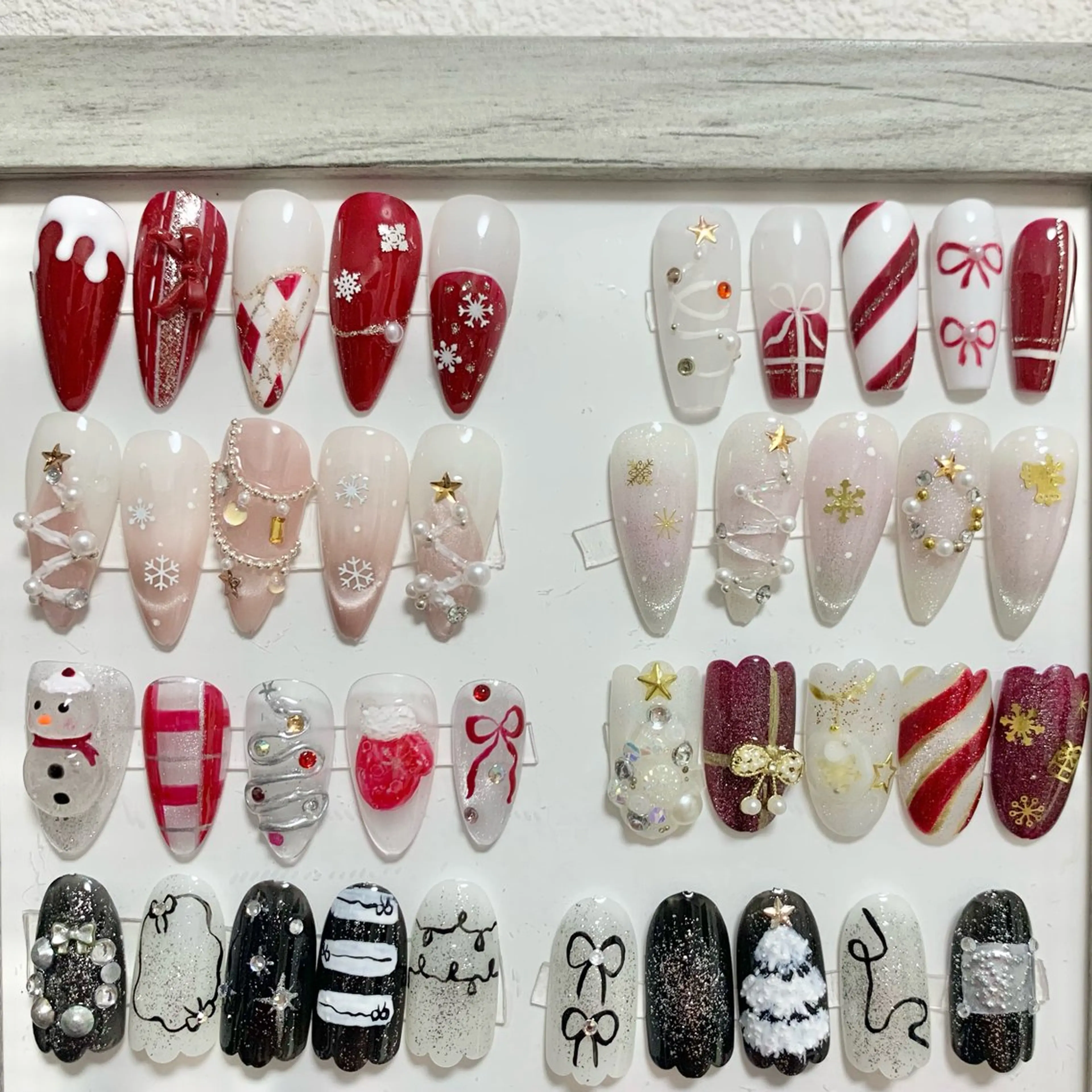ネイル 冬ネイル クリスマス ハンドネイル Lily nails studio所属・Lily nails studioのネイルデザイン