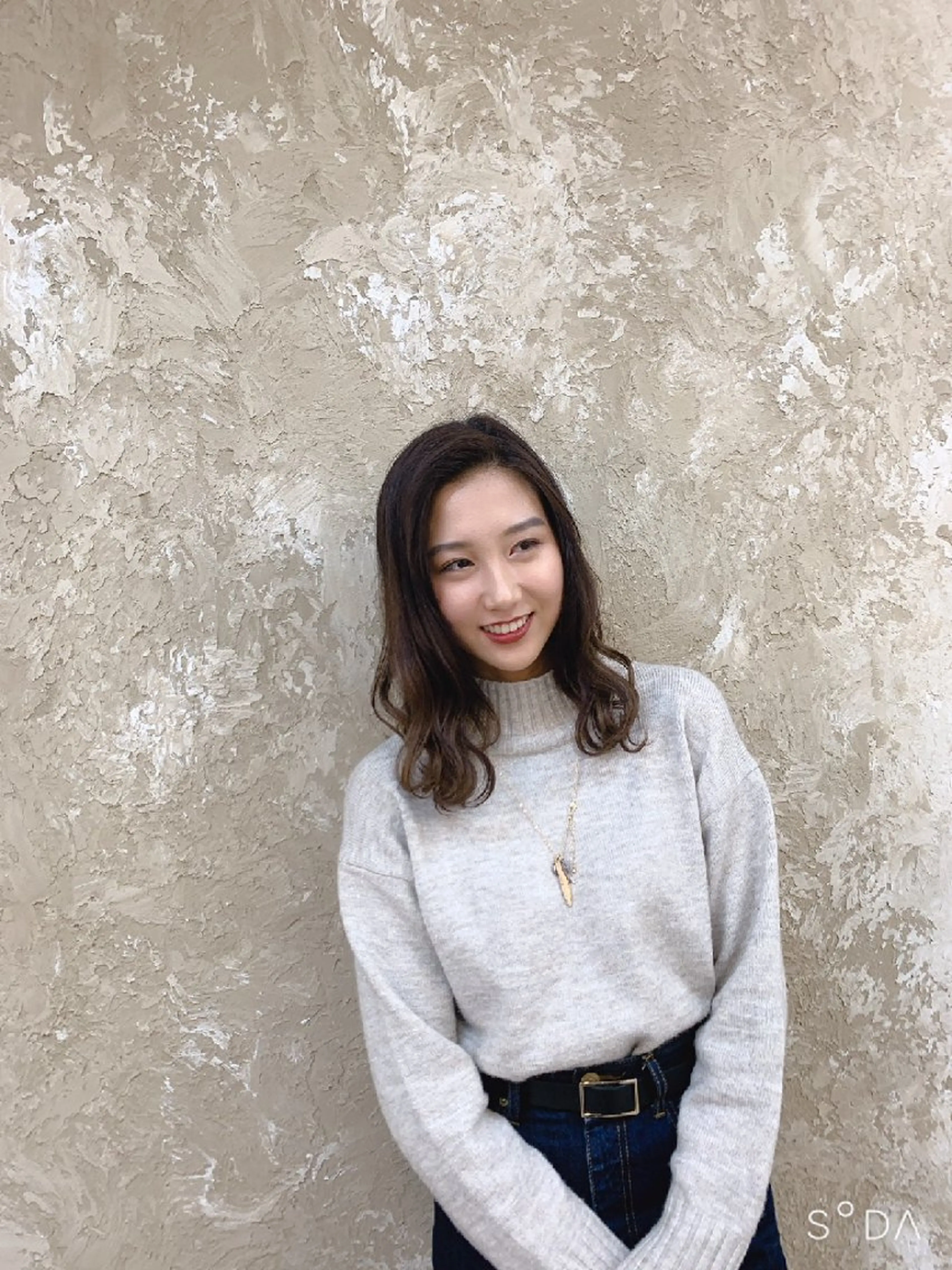 ミディアム 勝連 利恵のヘアスタイル