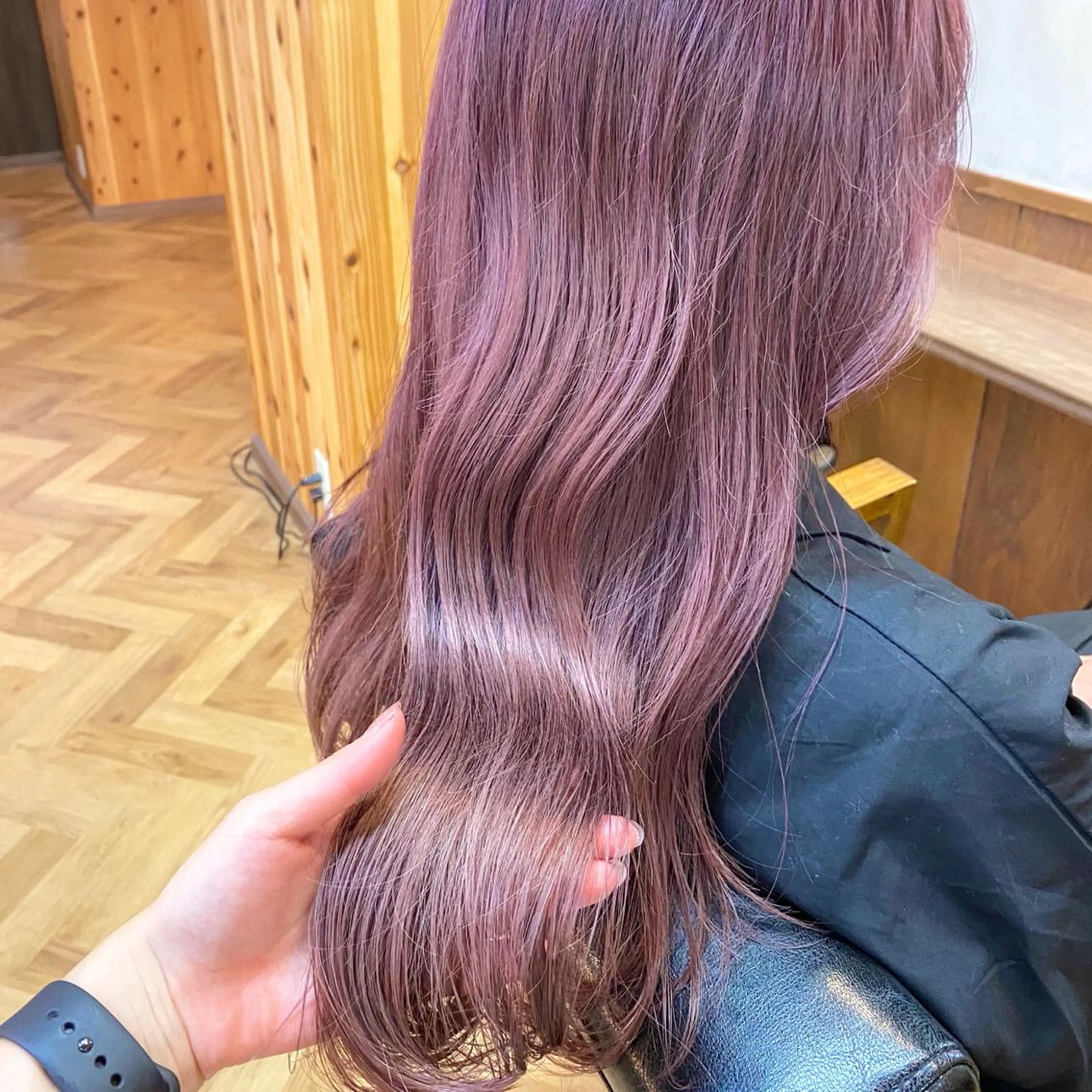 ロング カラー ラベンダーカラー ラベンダーピンク ピンクカラー EMANON梅田店所属・前川 朋香のヘアスタイル