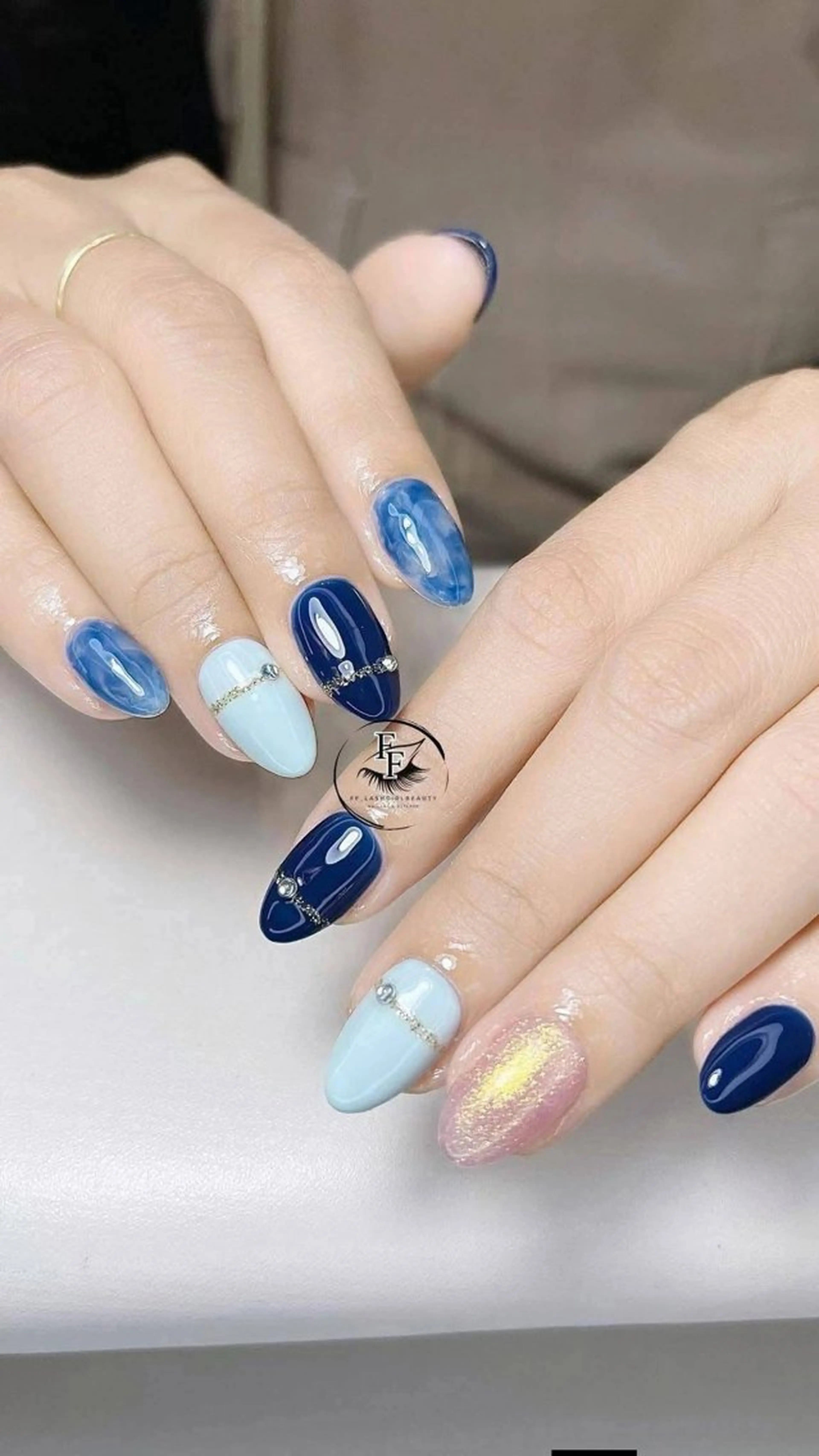 ネイル ハンドネイル Van Nail Salonのネイルデザイン