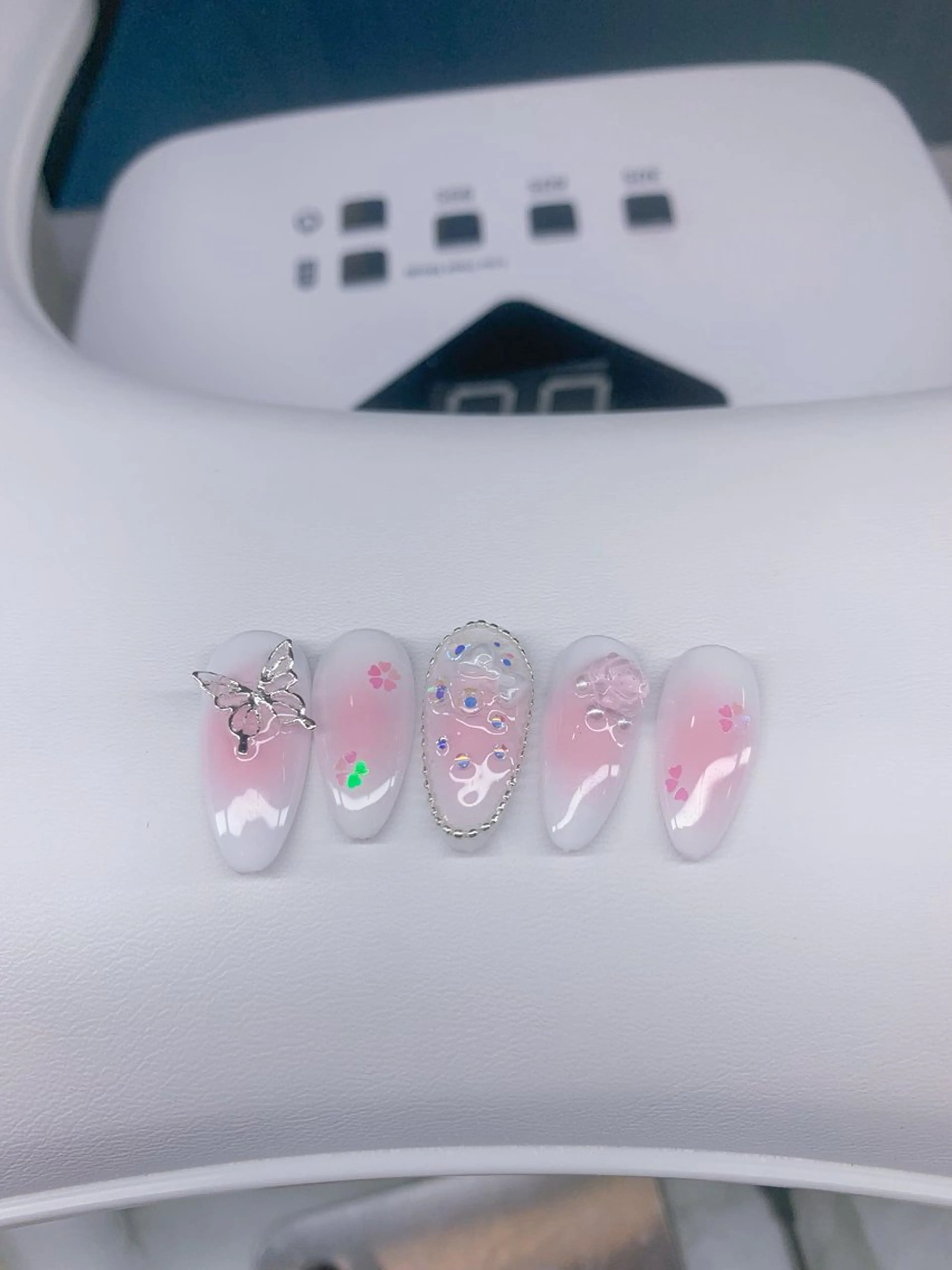 ネイル ガーリー 韓国ネイル スカルプネイル 冬ネイル クリスマス ハンドネイル モリ アユミのネイルデザイン