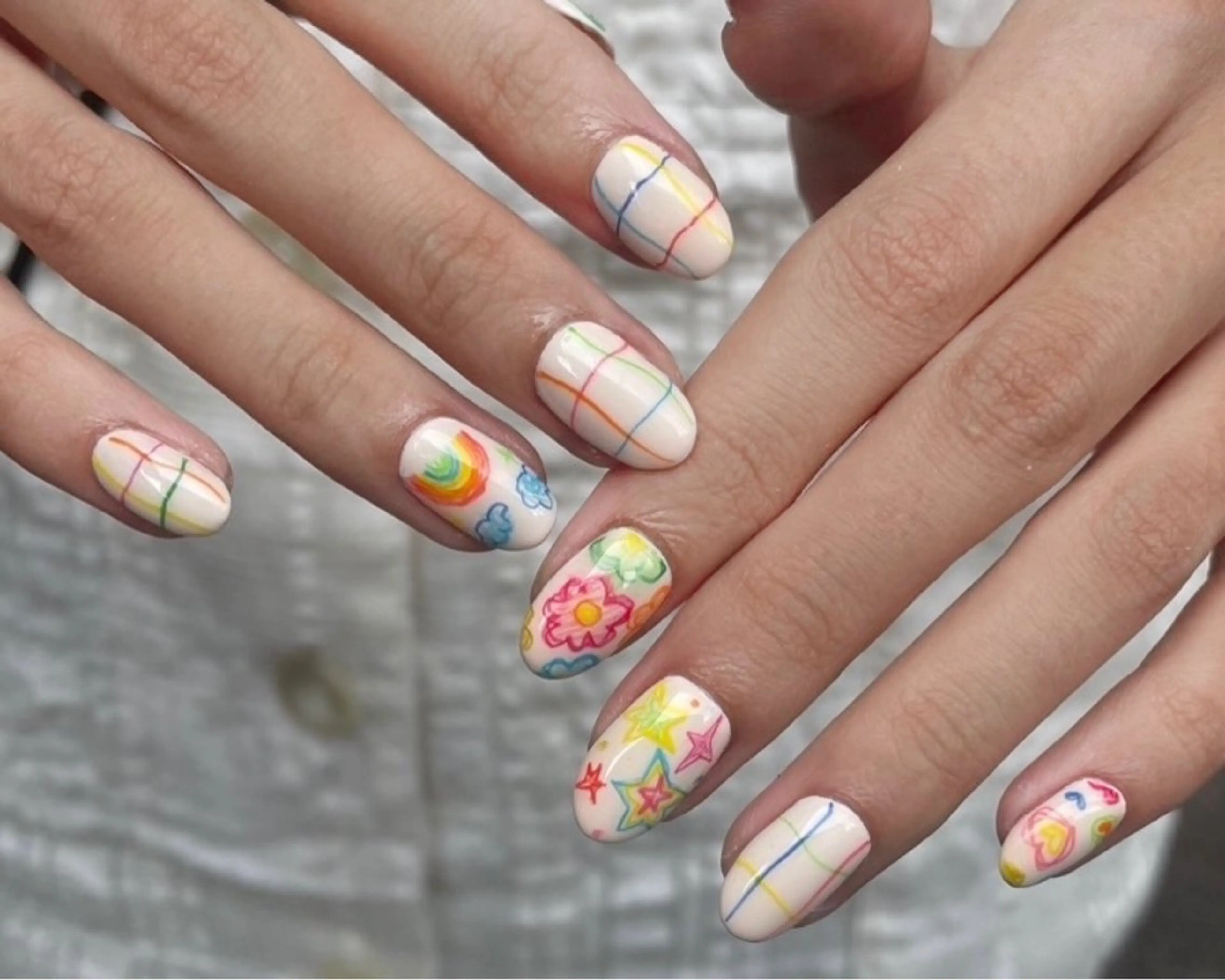 ネイル ハンドネイル 花岡 美沙子のネイルデザイン