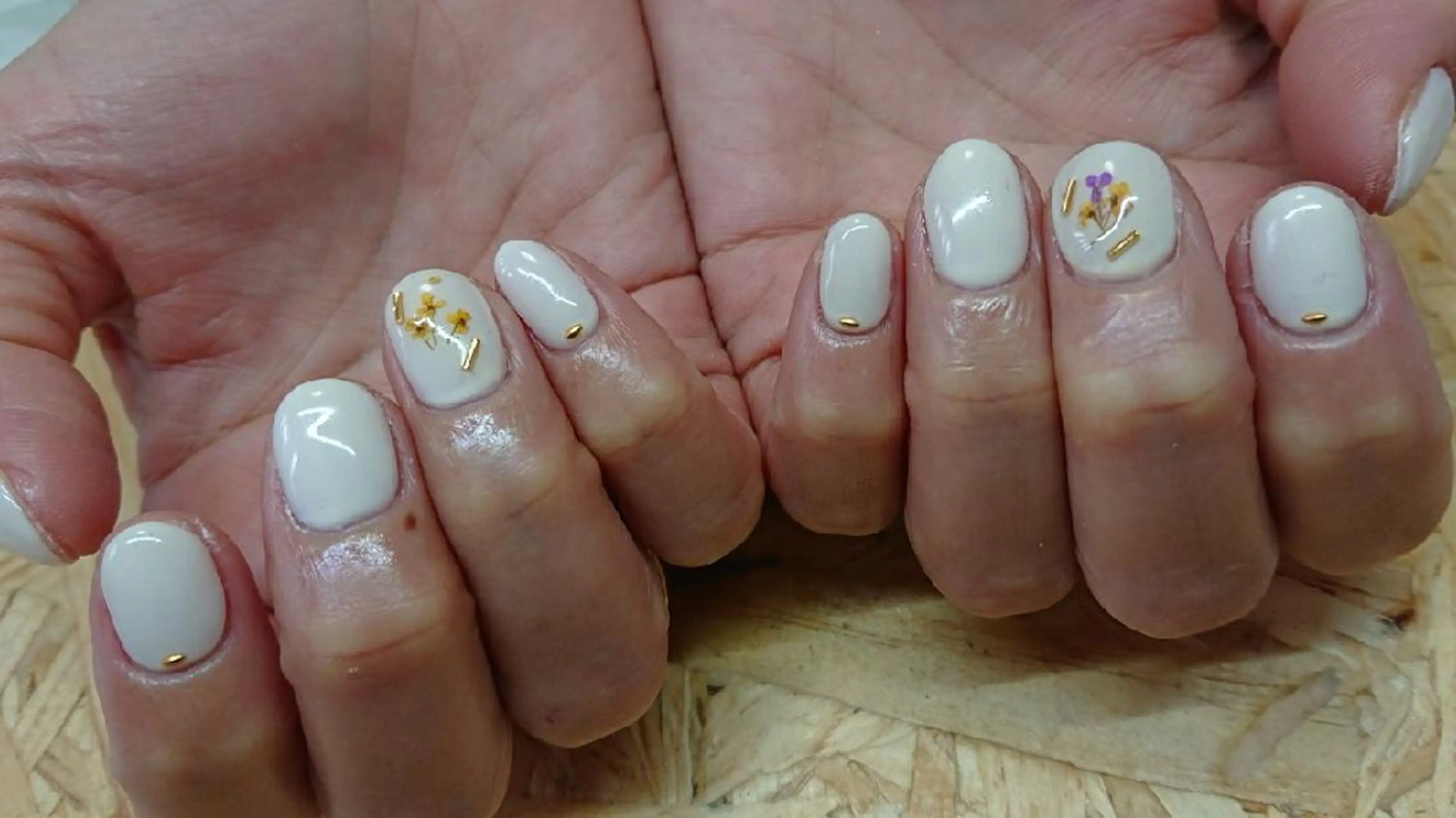 ネイル 鈴木 なつきのネイルデザイン